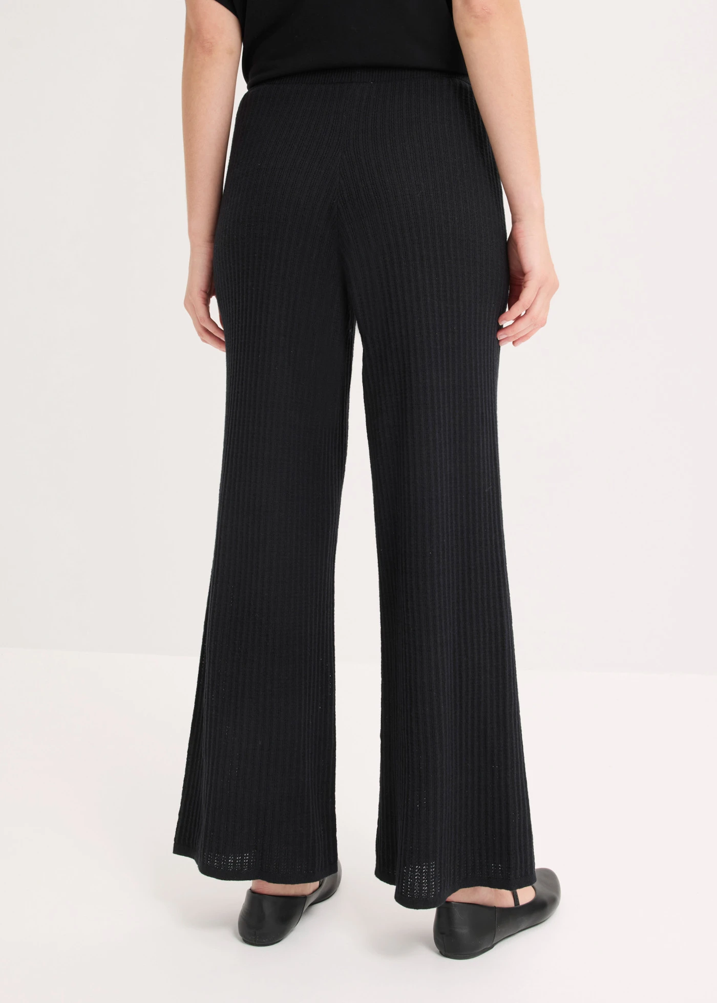 Gebreide broek van luchtige linnenmix • zwart • bonprix online shop