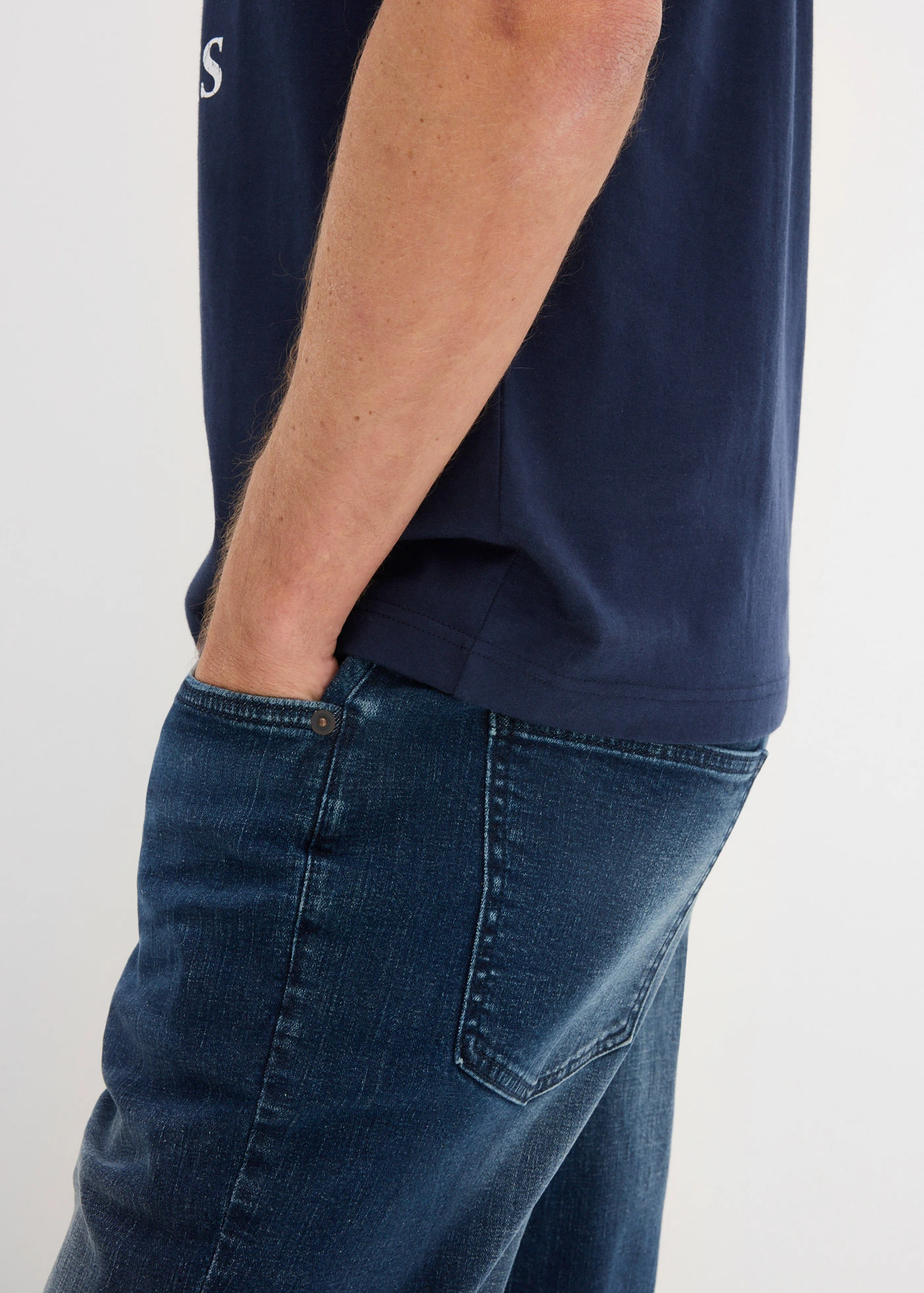 T-shirt 100% coton • bleu foncé imprimé • Boutique bonprix