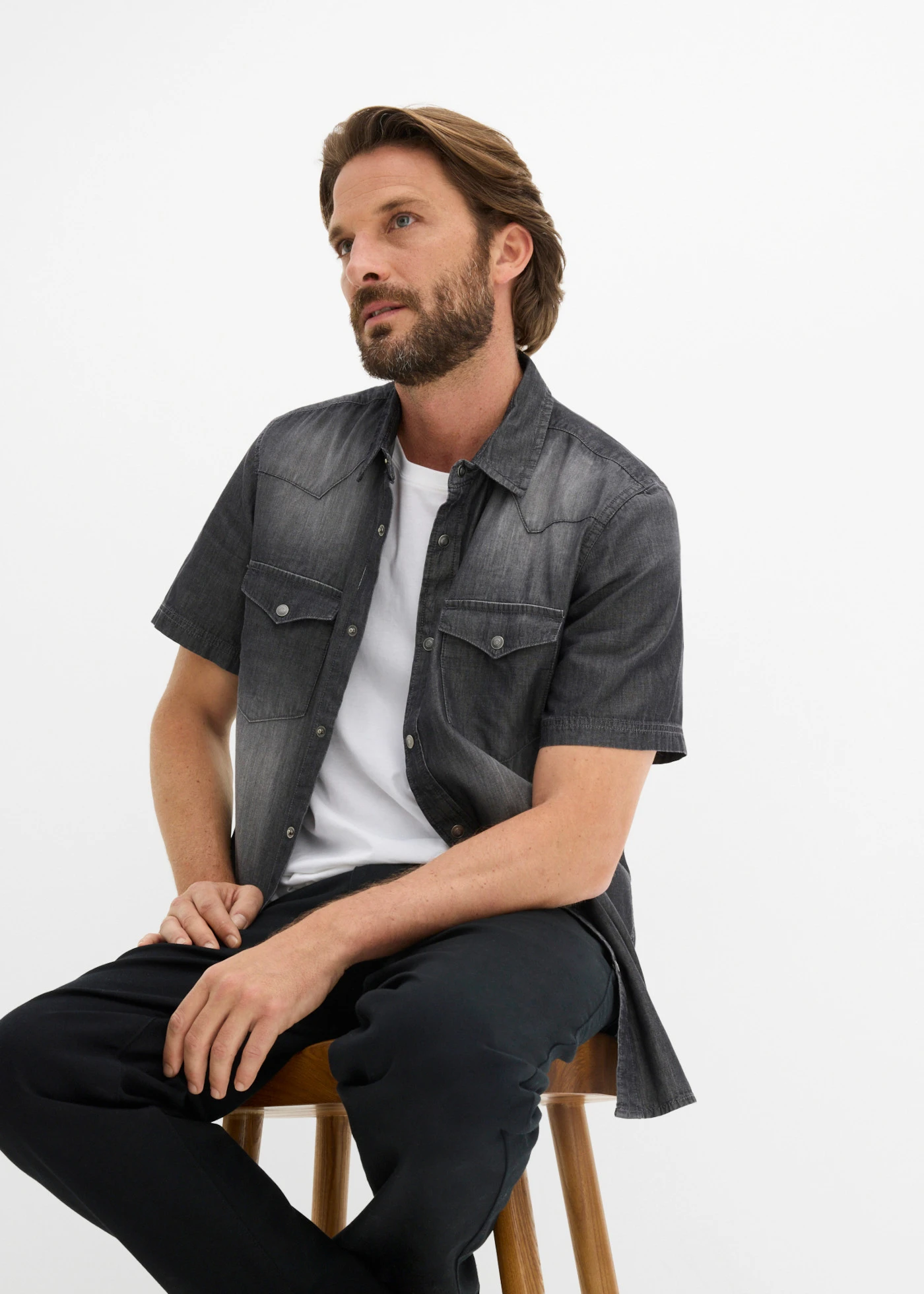 Rövid ujjú farmering tiszta bio-pamutból, Slim Fit • fekete használt hatású • bonprix áruház