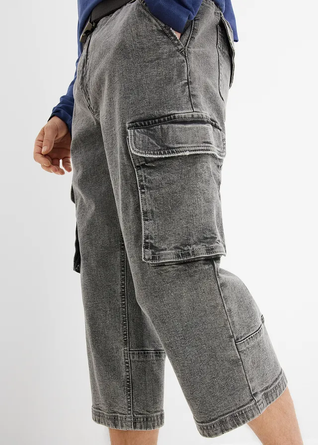 Jeansy bojówki 3/4 ze stretchem i paskiem, relaxed fit • jasnoszary denim • sklep bonprix