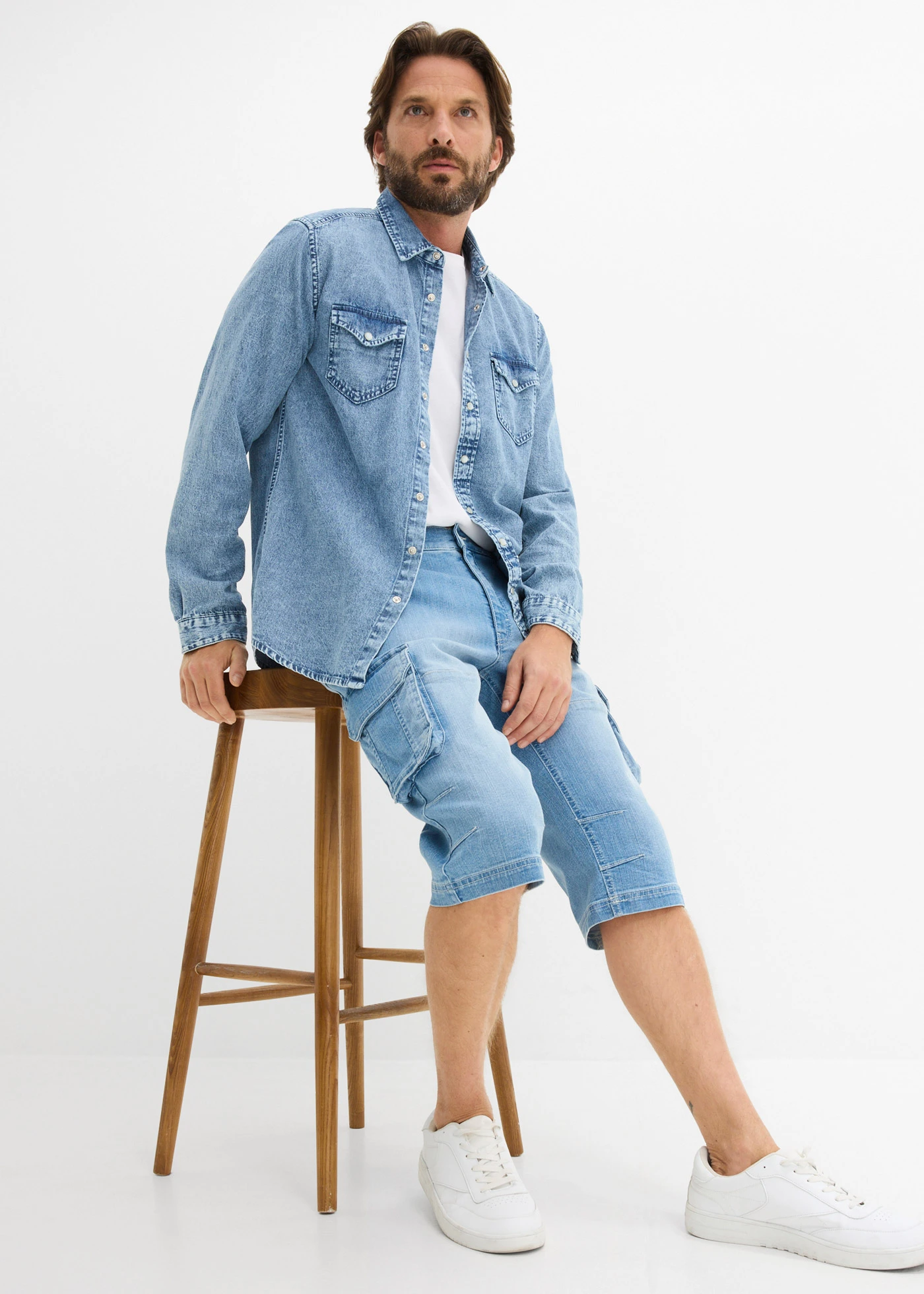 Vékony cargo farmer bermuda elasztikus derékpánttal, Regular Fit • világoskék denim • bonprix áruház