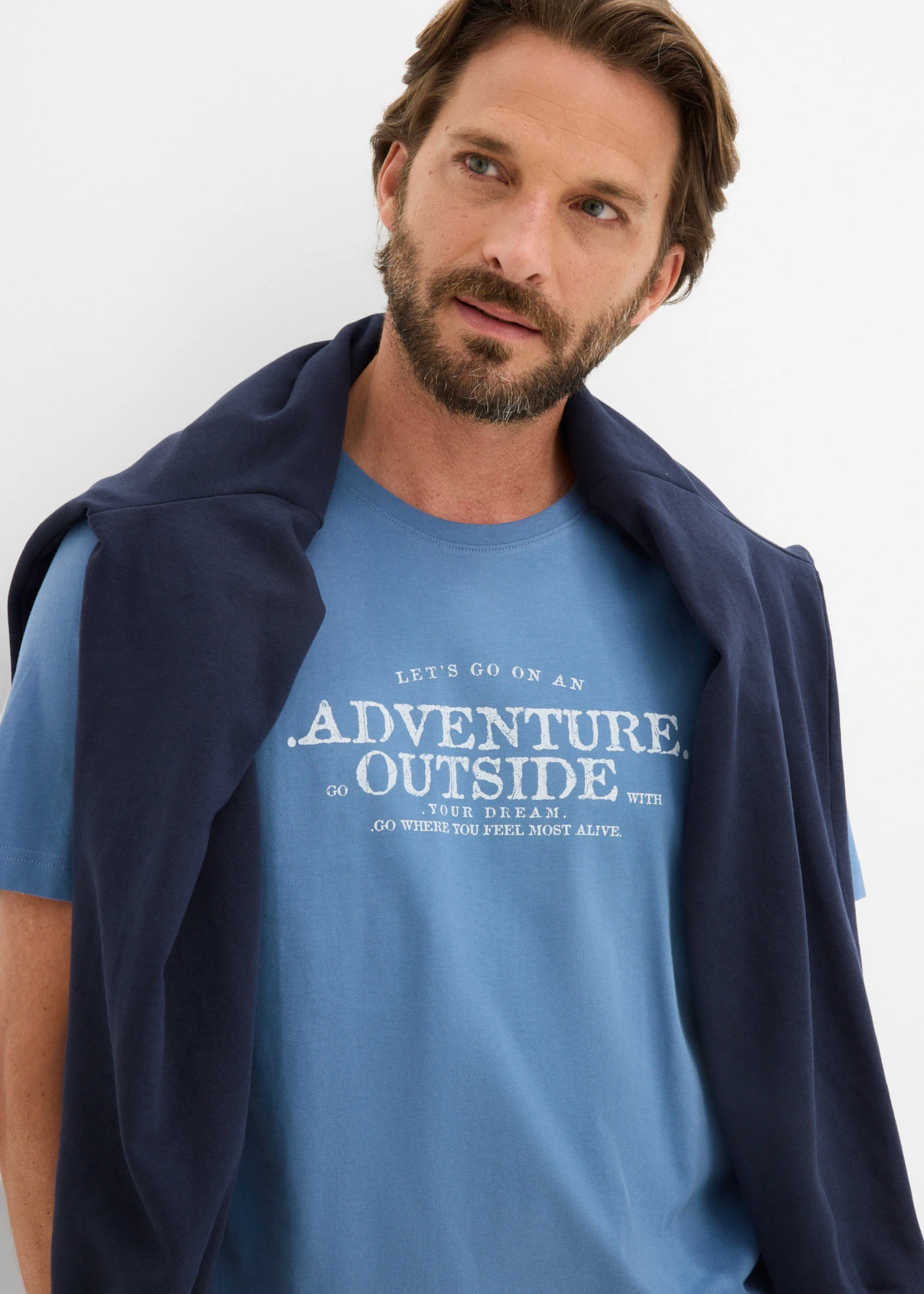 Tricou din bumbac 100% • albastru jeans cu imprimeu • magazin bonprix