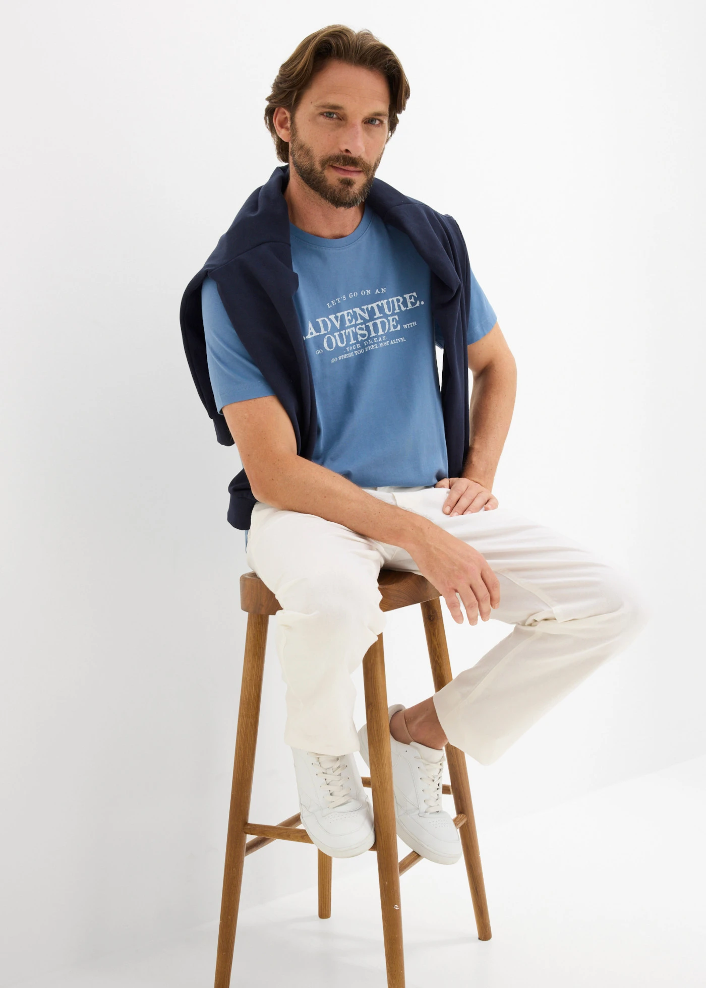 Tricou din bumbac 100% • albastru jeans cu imprimeu • magazin bonprix