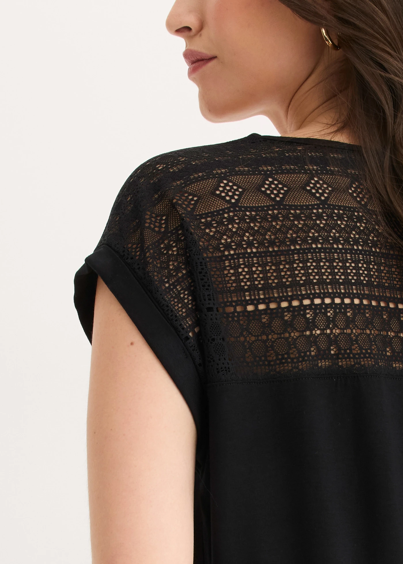 Shirt in een viscosemix • zwart • bonprix online shop