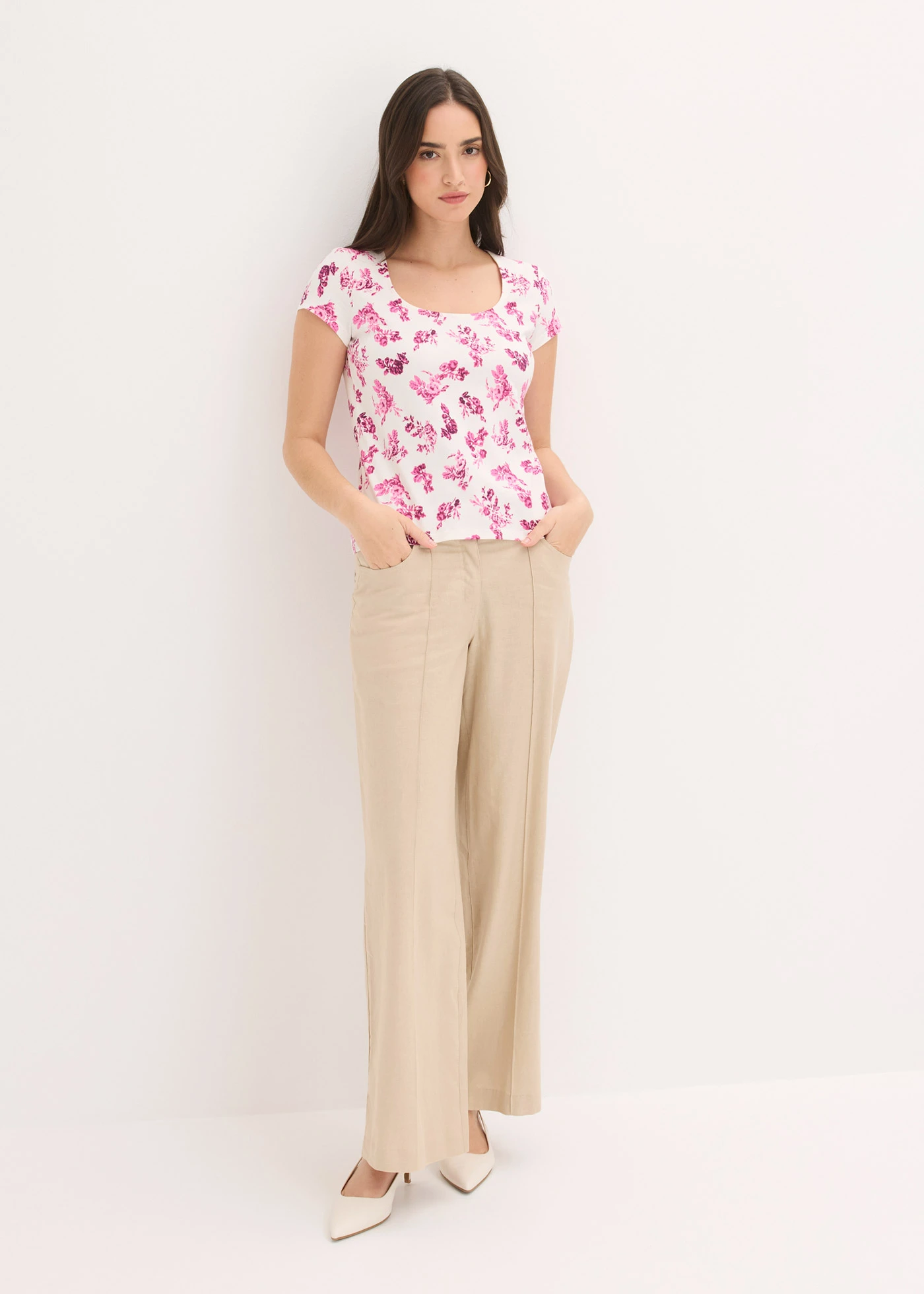 T-shirt en coton extensible • rose-écru floral • Boutique bonprix