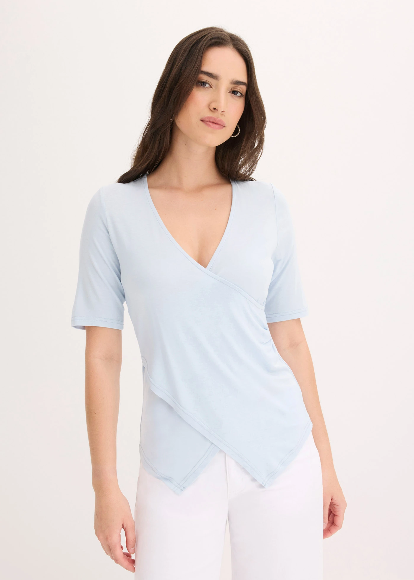 T-shirt z miękkiej mieszanki wiskozy • niebieski pudrowy • sklep bonprix