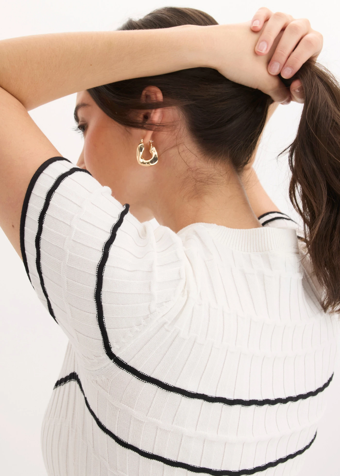 Pull à manches courtes • écru/noir rayé • Boutique bonprix