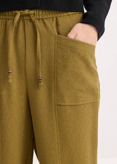 Pantalon large en matière texturée, Couleur: vert nature