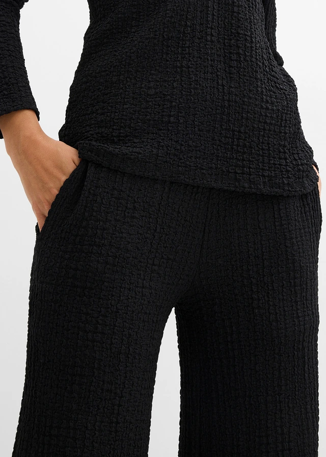 T-shirt et pantalon (ens. 2 pces) en crêpe texturé • noir • product-page.page-title-suffix