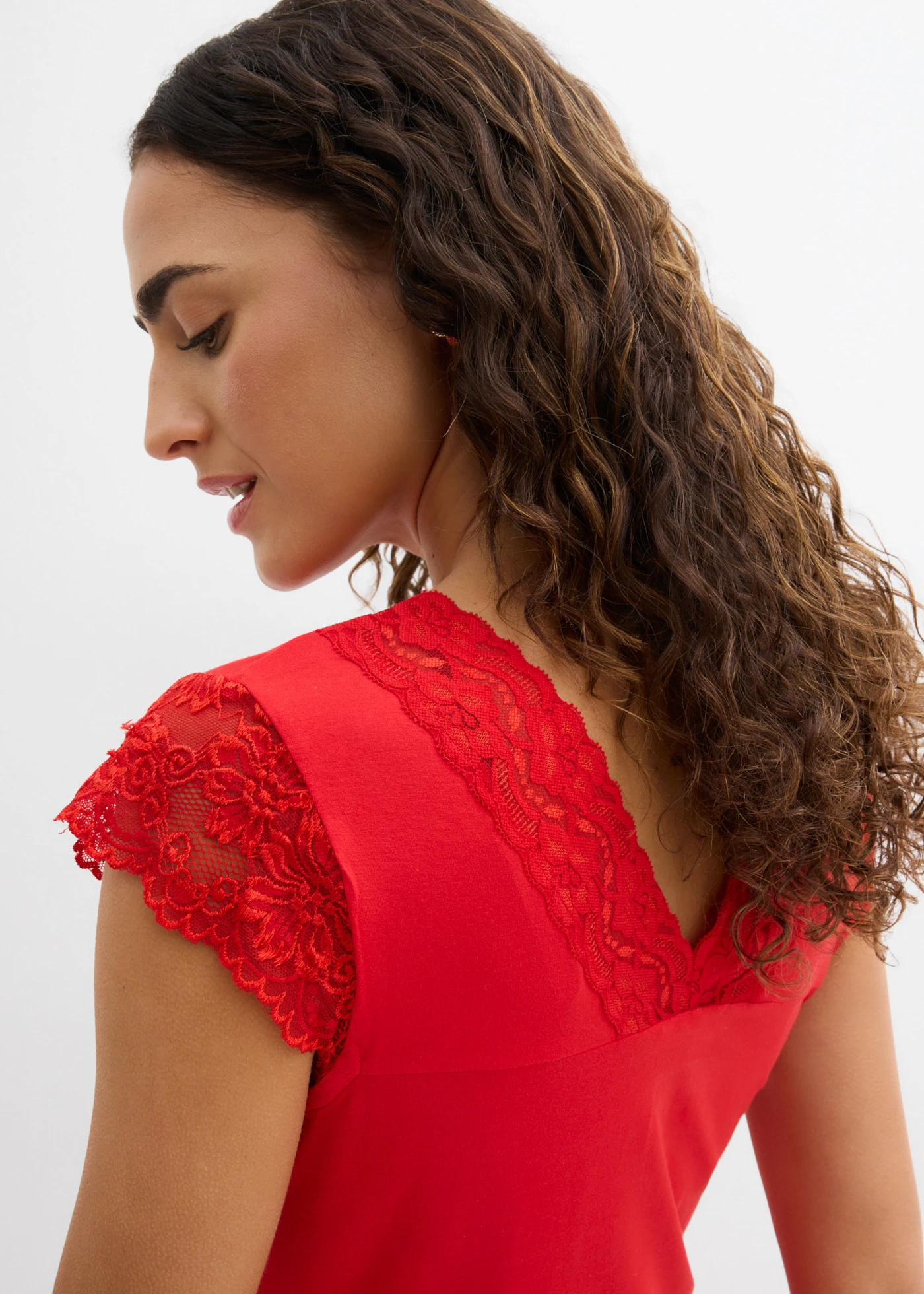 T-shirt doux en viscose extensible • fraise • Boutique bonprix