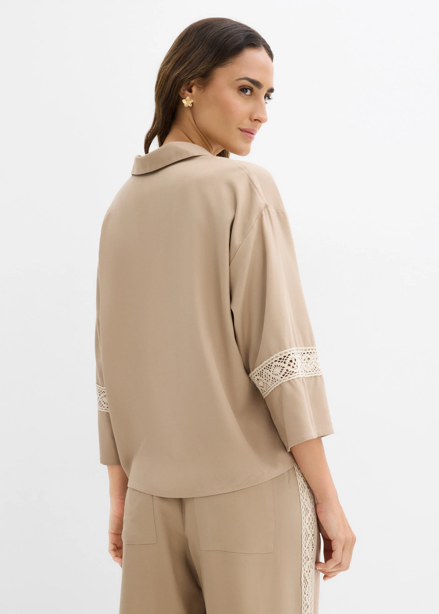 Blouse van soepele viscose • rietbeige-kiezelgrijs • bonprix online shop