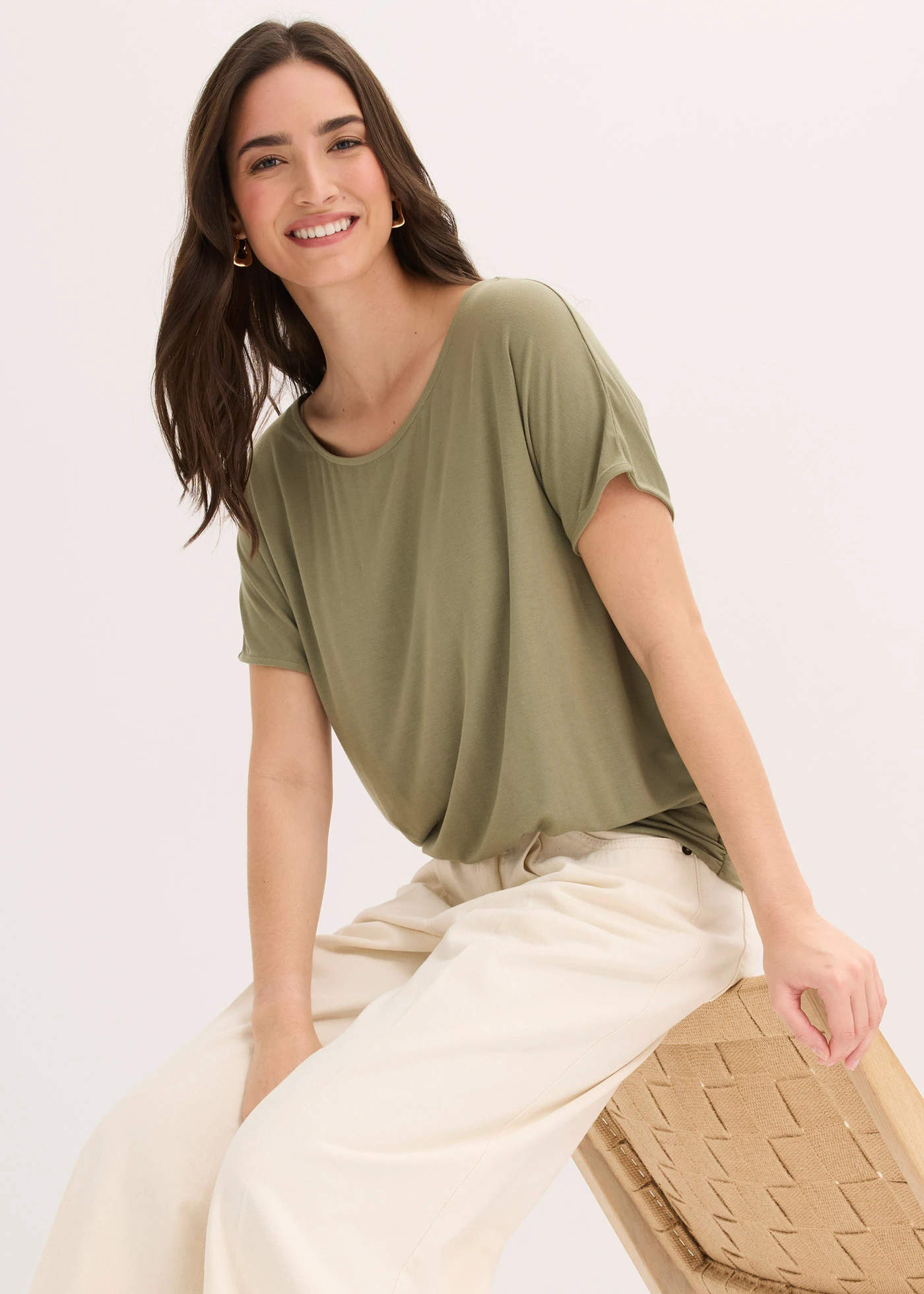 Bluză din material moale cu viscoză • oliv • magazin bonprix