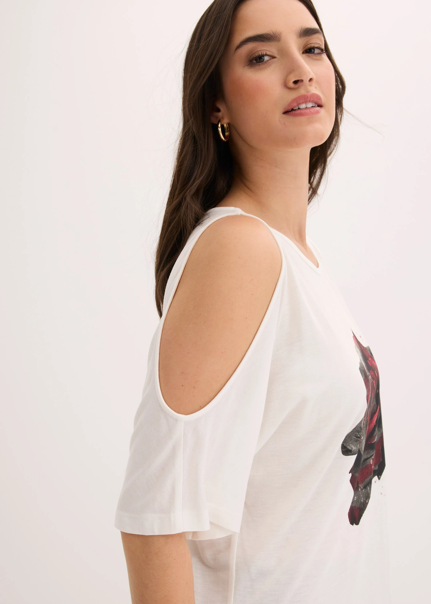 Bluză cu umerii goi din viscoză • ecru floral • magazin bonprix