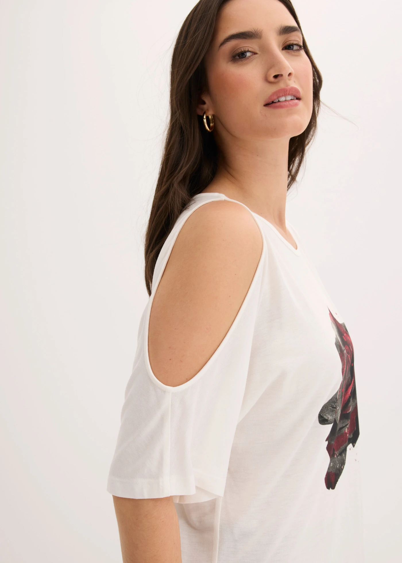 Cold shoulder shirt van viscose • wolwit gebloemd • bonprix online shop