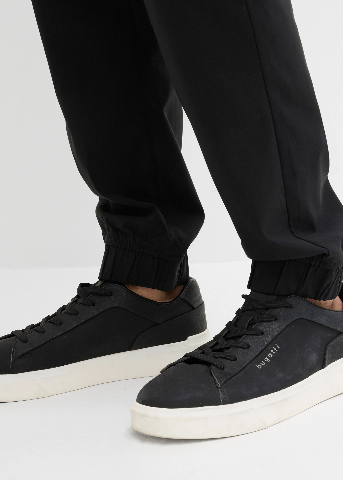 Kalhoty bez zapínání, Relaxed Fit, Straight • černá • bonprix obchod