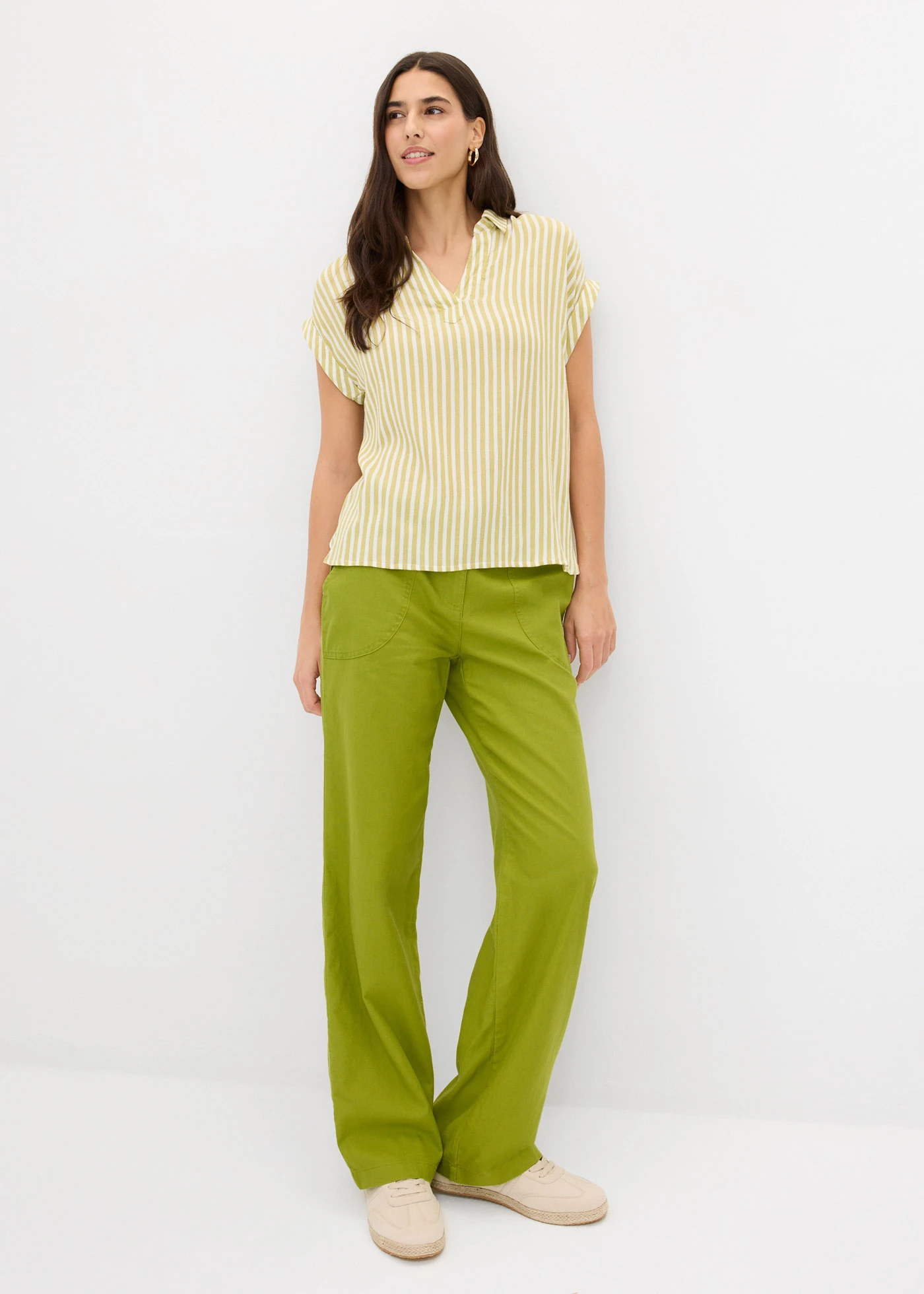 Blouse van soepele viscose, korte mouw • cactusgroen/wit gestreept • bonprix online shop