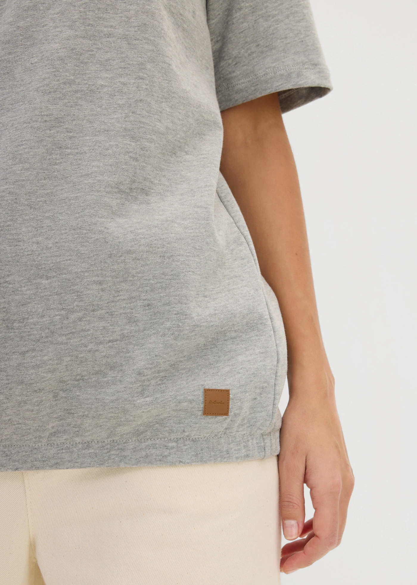 Sweat à capuche • gris clair chiné • Boutique bonprix