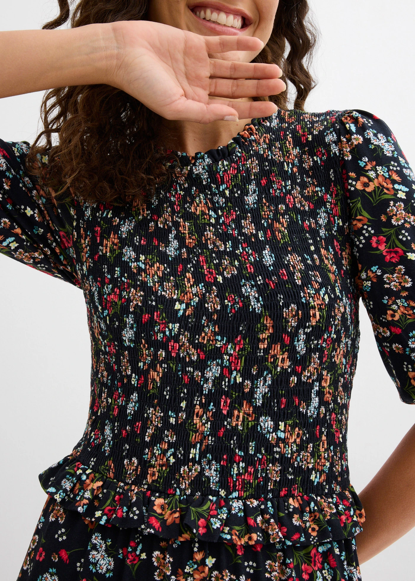 Robe midi en jersey viscose • noir floral • Boutique bonprix