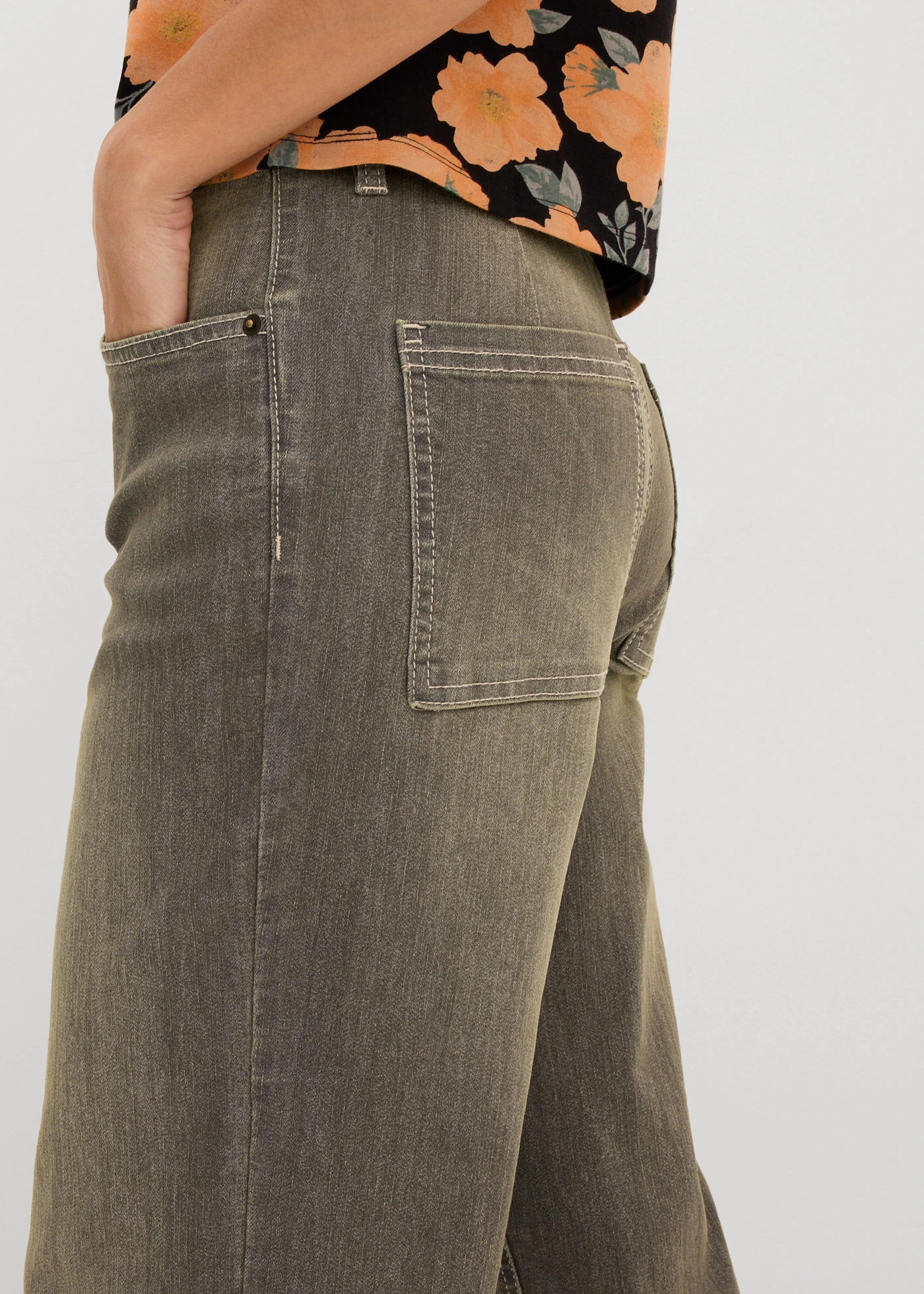 Blugi Wide Leg High Waist, cropped • gri denim-oliv uzat • magazin bonprix