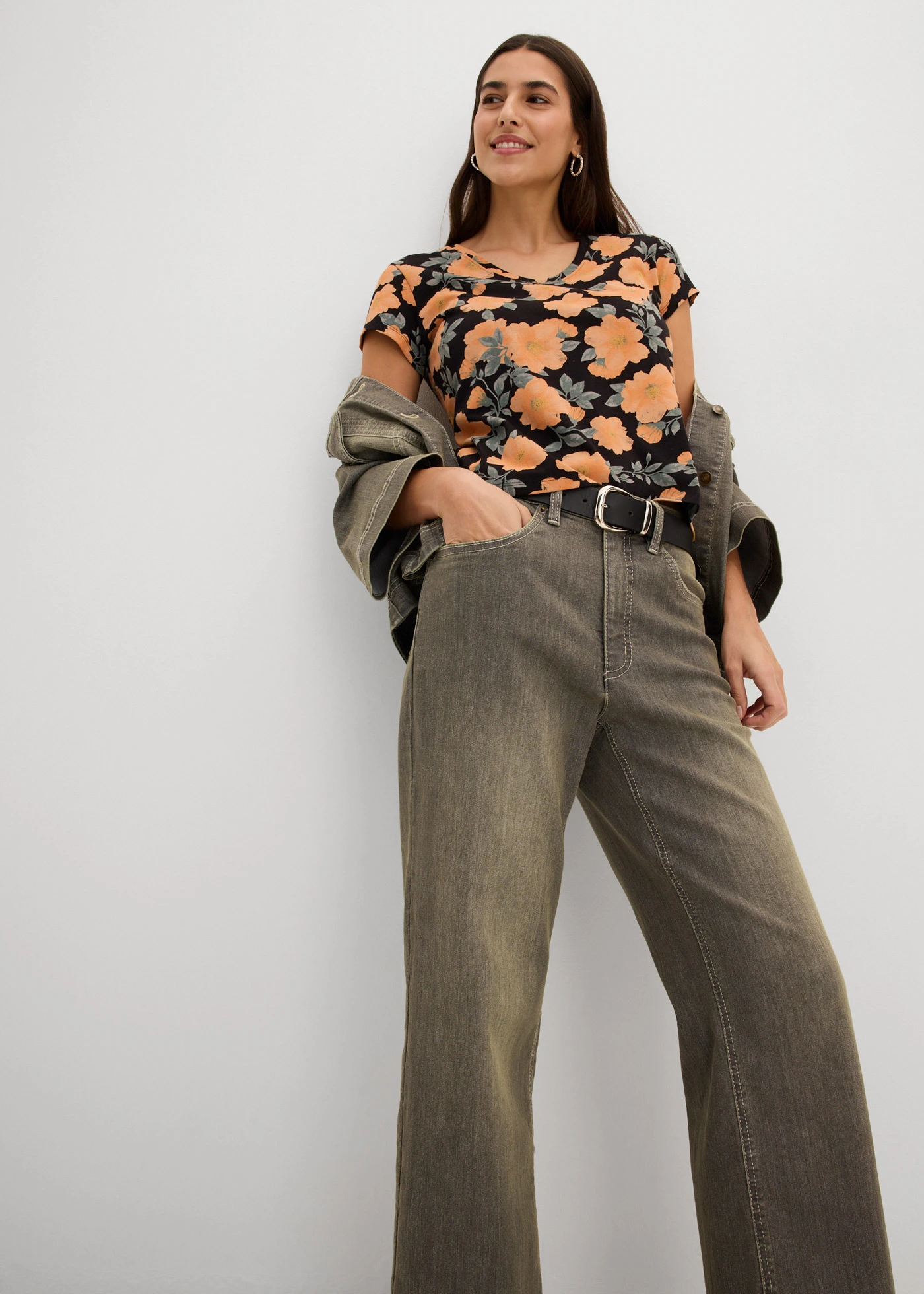 Wide leg jeans high waist, cropped • grijs denim-olijfgroen used • bonprix online shop