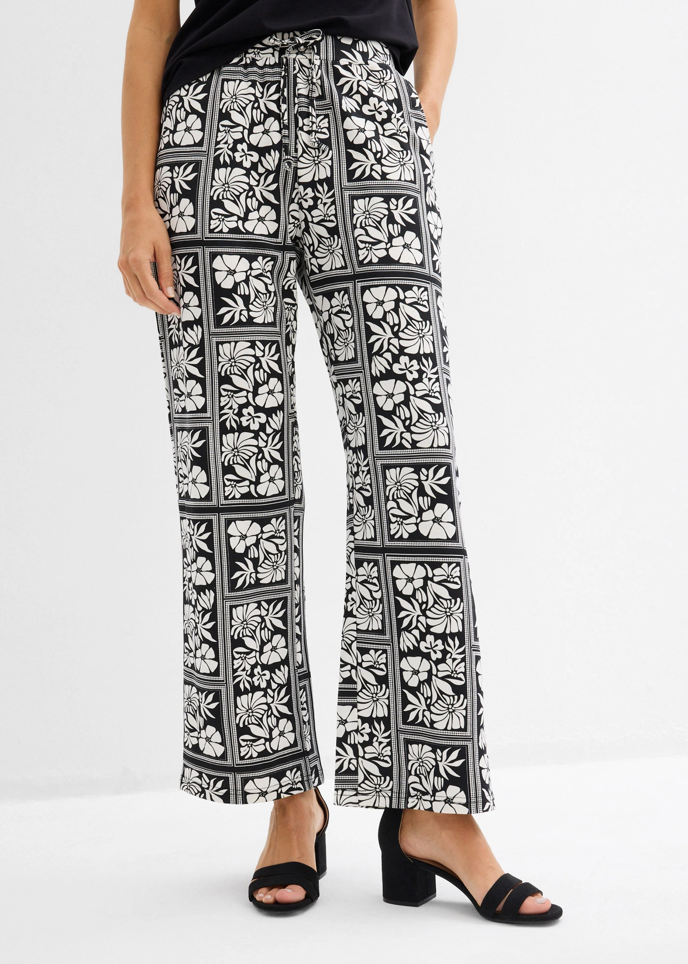 Jersey broek van Punto di Roma • zwart-wolwit gedessineerd • bonprix online shop