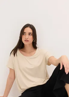 T-shirt doux en viscose extensible • sable clair • Boutique bonprix