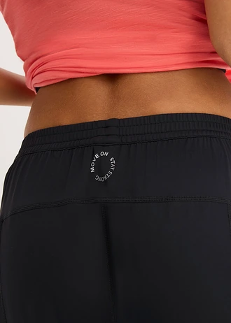 Pantaloni sport comozi cu croială largă pe picior și uscare rapidă • negru • magazin bonprix