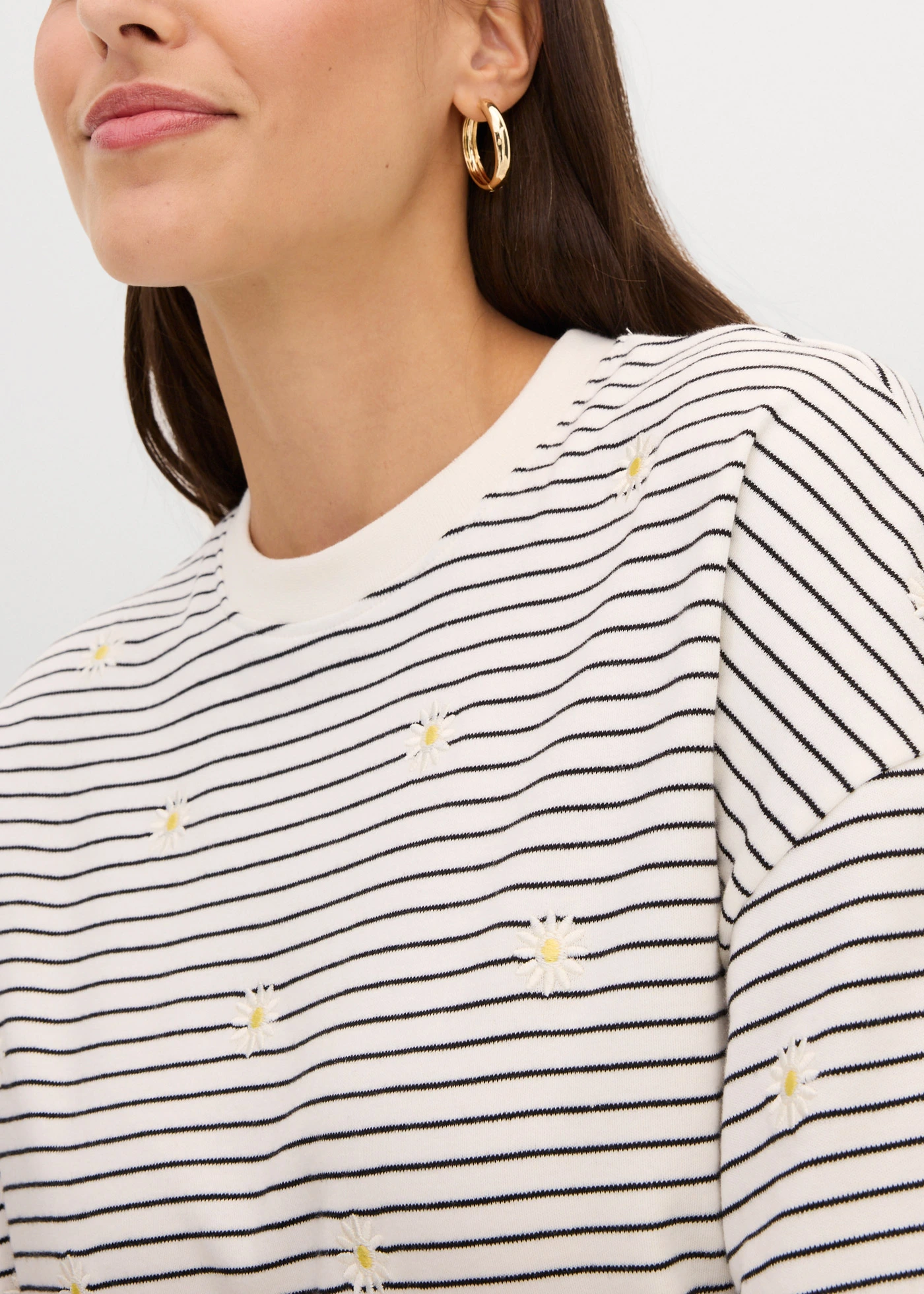 Gestreept T-shirt van puur katoen • wolwit/zwart gestreept • bonprix online shop