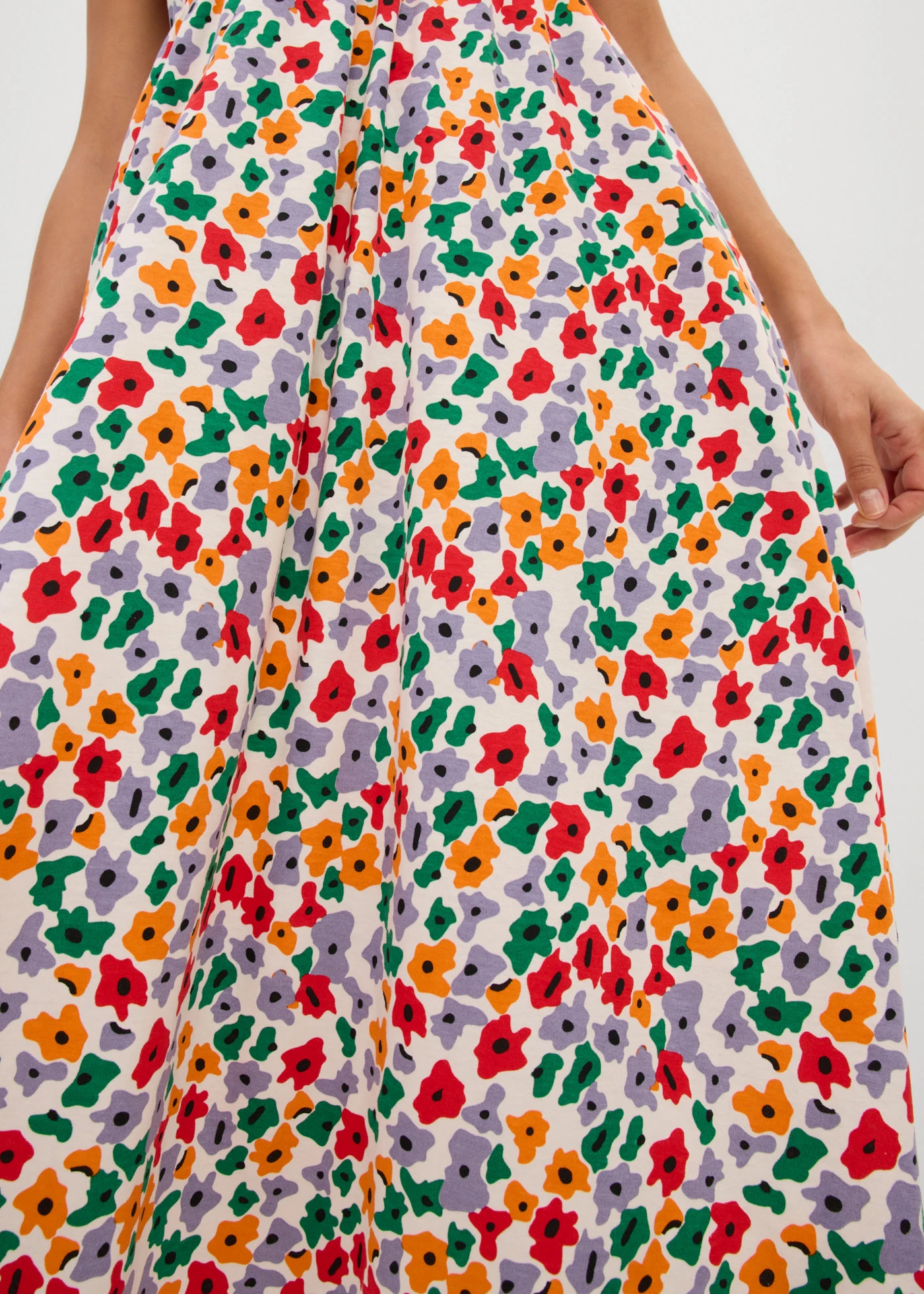 Shirtjurk in een katoen-viscosemix • wolwit/zwart/feloranje/aardbeirood/rookviolet/edelsteengroen • bonprix online shop