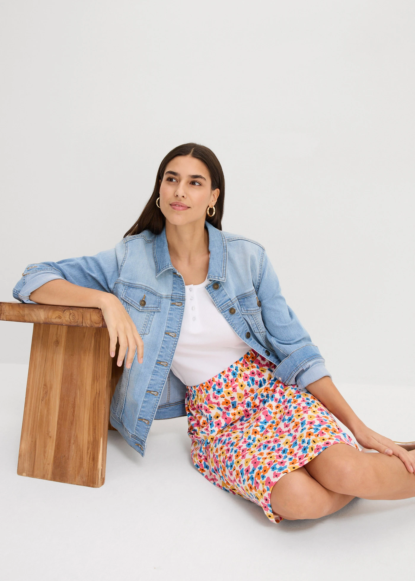 Jupe en jersey • écru-noir-jaune-orange chaud-bleu brillant-fuchsia floral • Boutique bonprix