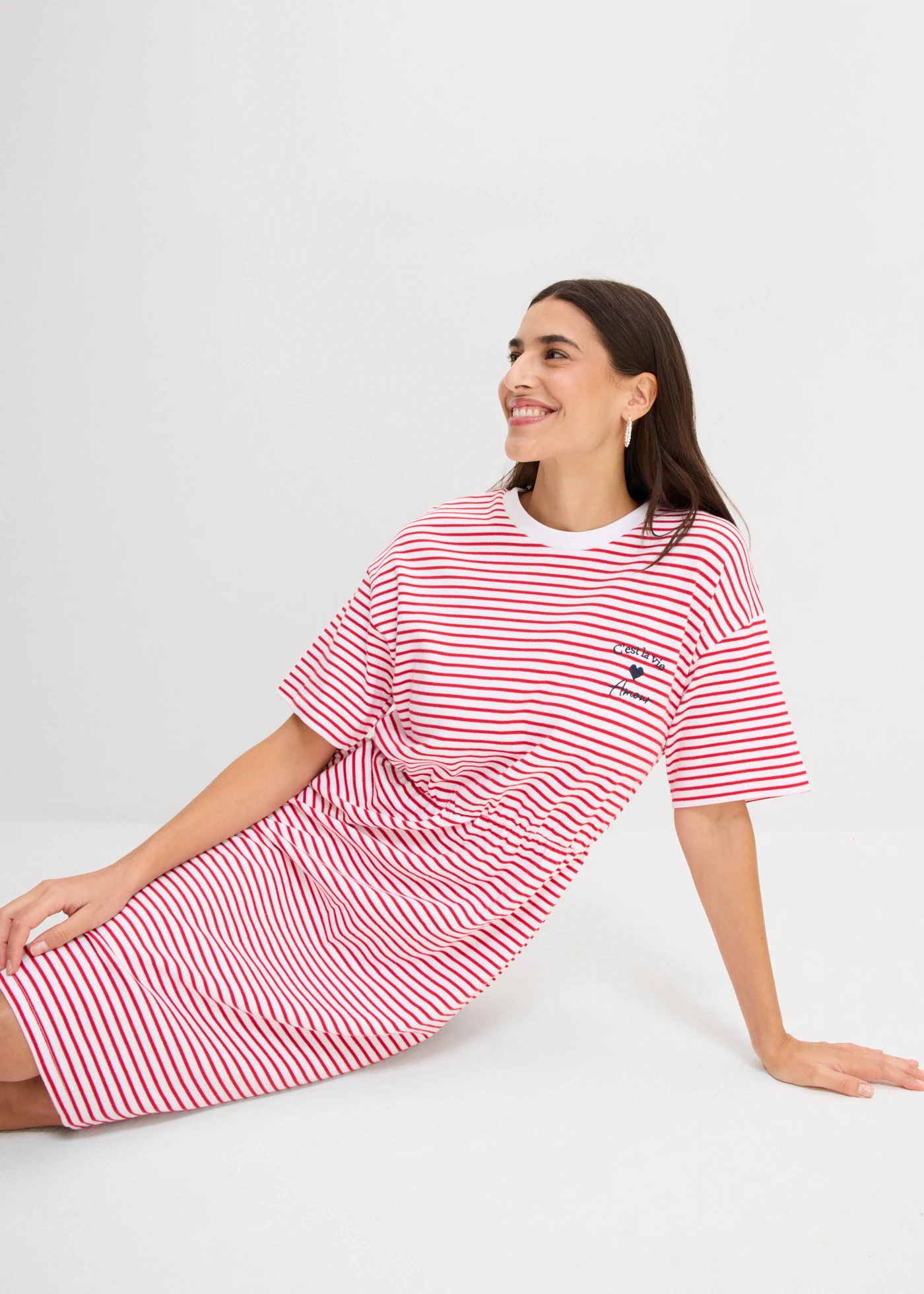 Robe en jersey 100% coton • rouge-blanc rayé • Boutique bonprix