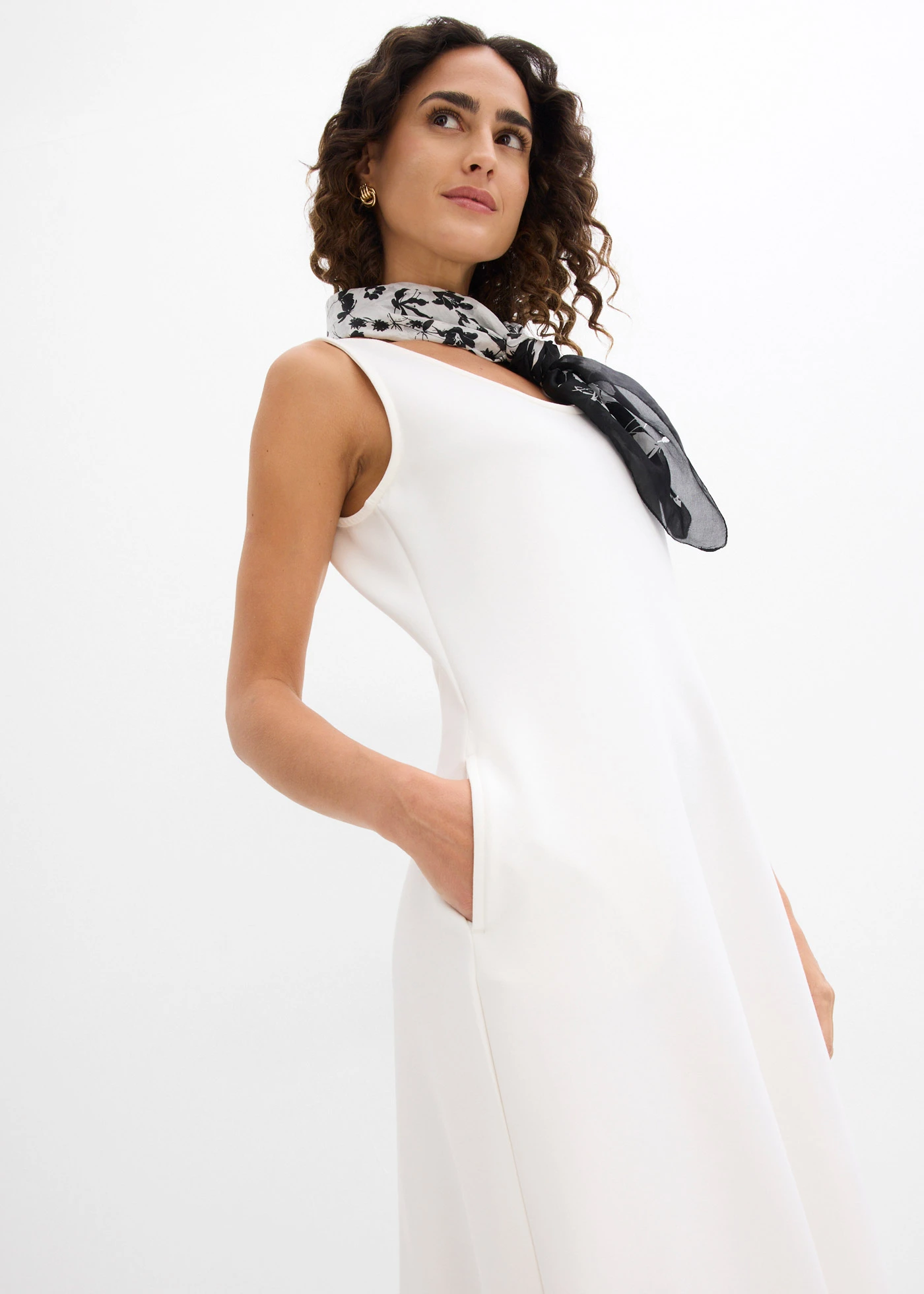 Robe en jersey fluide • ecru • Boutique bonprix