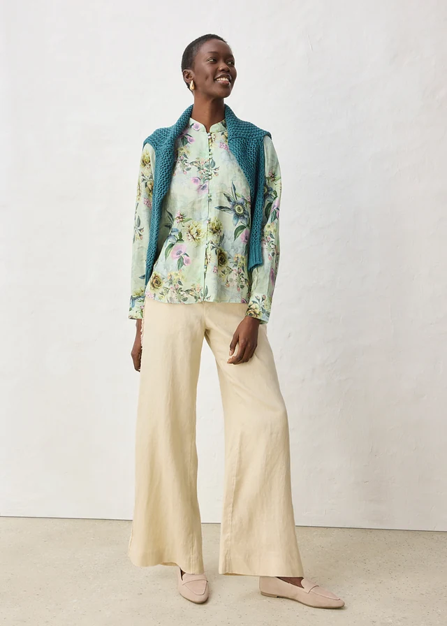 Bluză cu volan din material ramie, răcoritor, culoare: verde pal floral