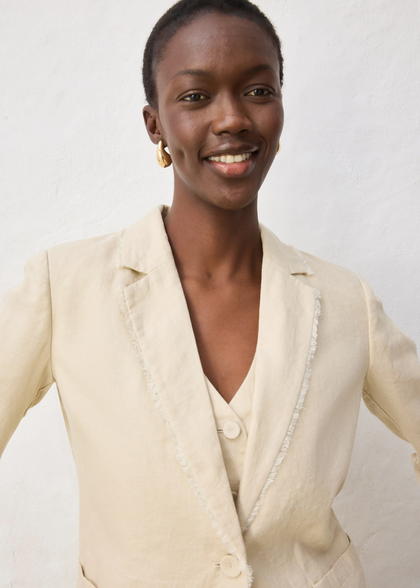 Blazer van puur linnen • lichtsand • bonprix online shop