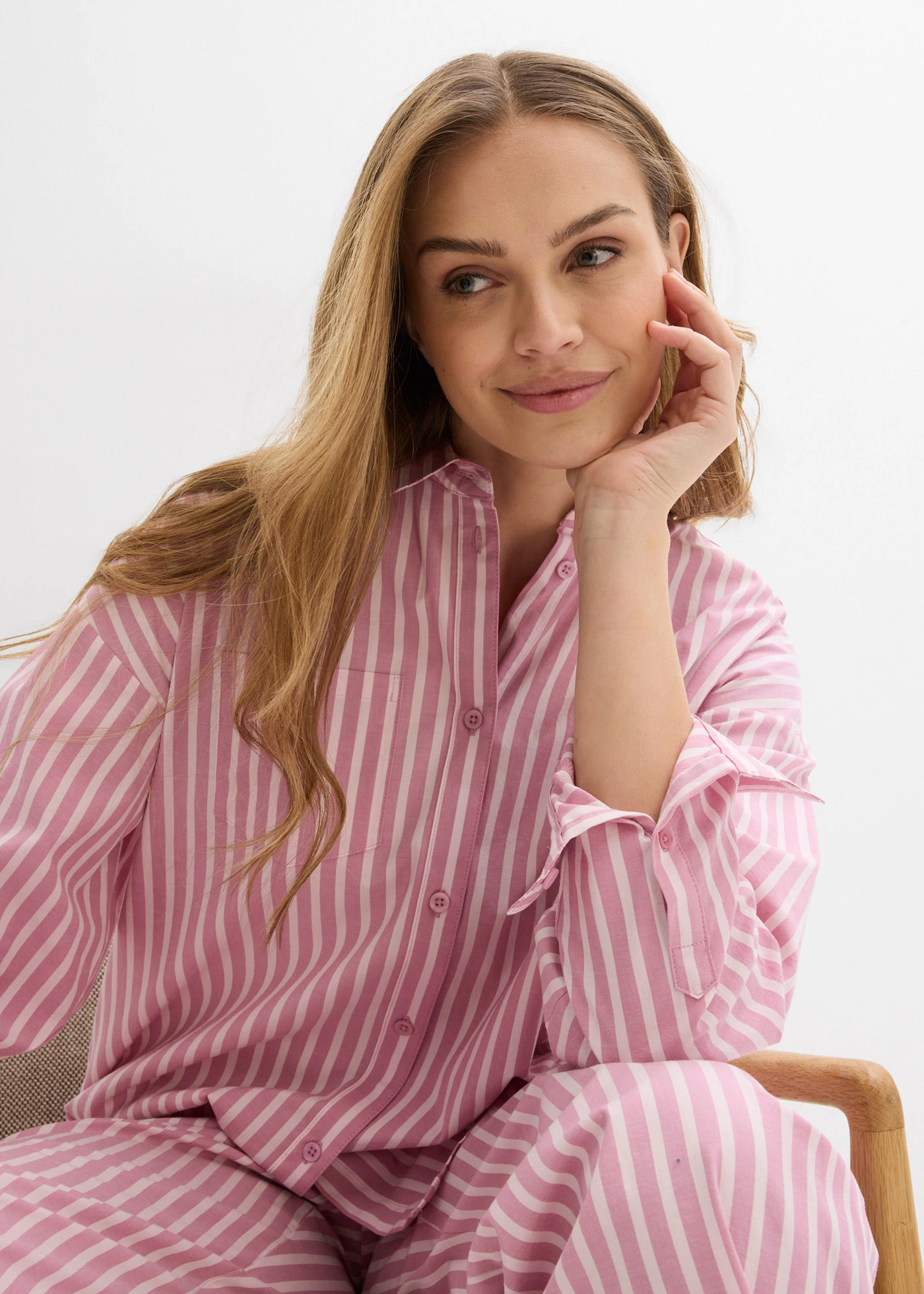 Oversize halenka z bavlněného popelínu • slézovo-světle růžová podélně pruhované • bonprix obchod