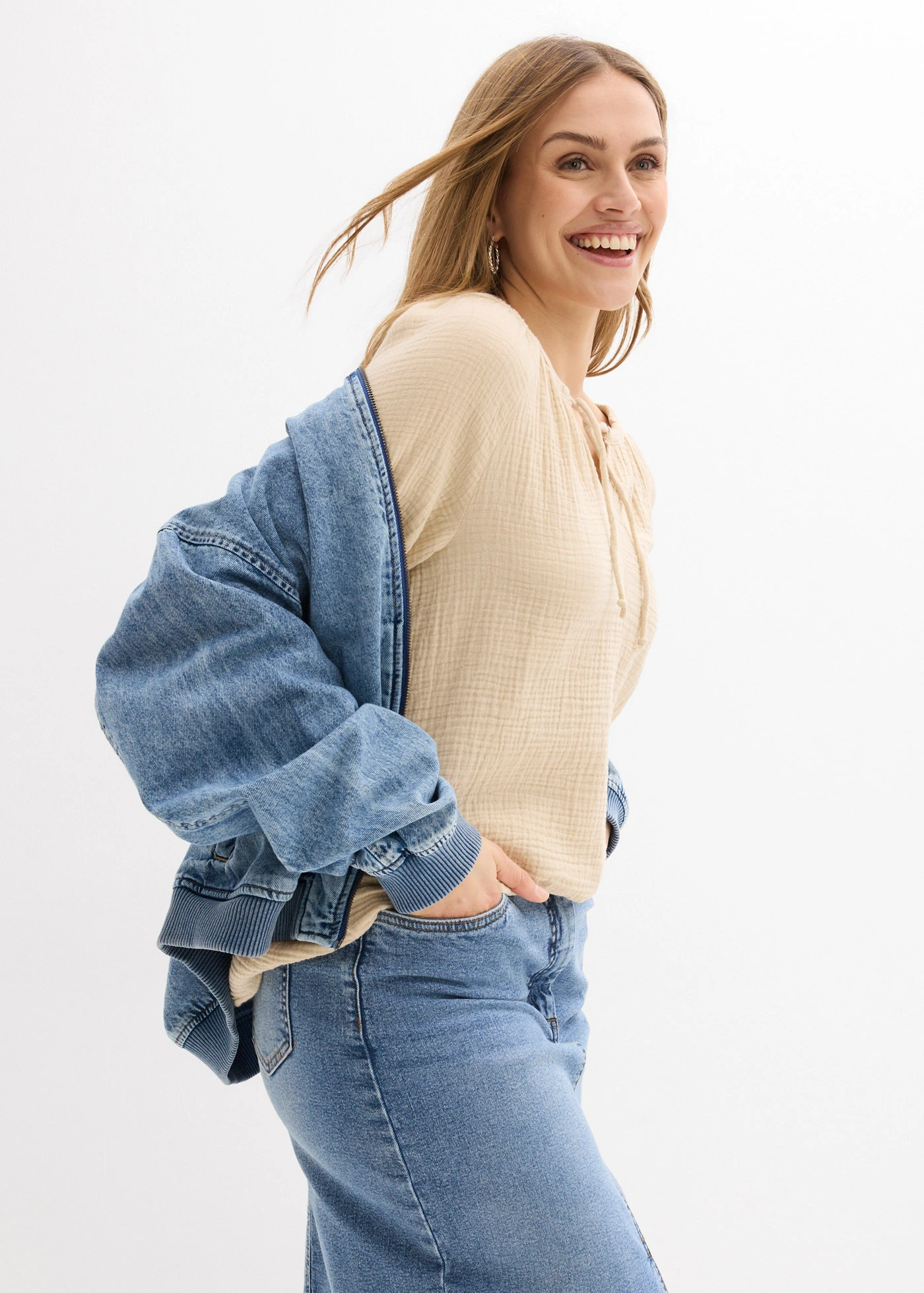 Halenka přes hlavu, ze vzdušného mušelínu • světle písková • bonprix obchod