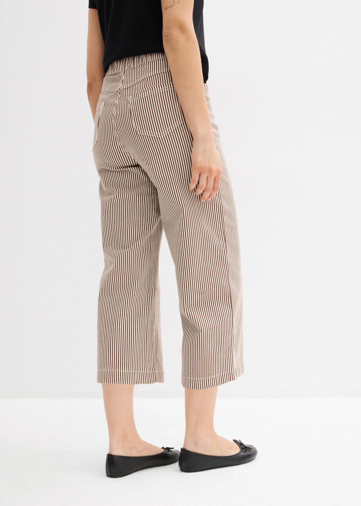 Pantalon en twill à taille élastiquée • marron-écru rayé • Boutique bonprix