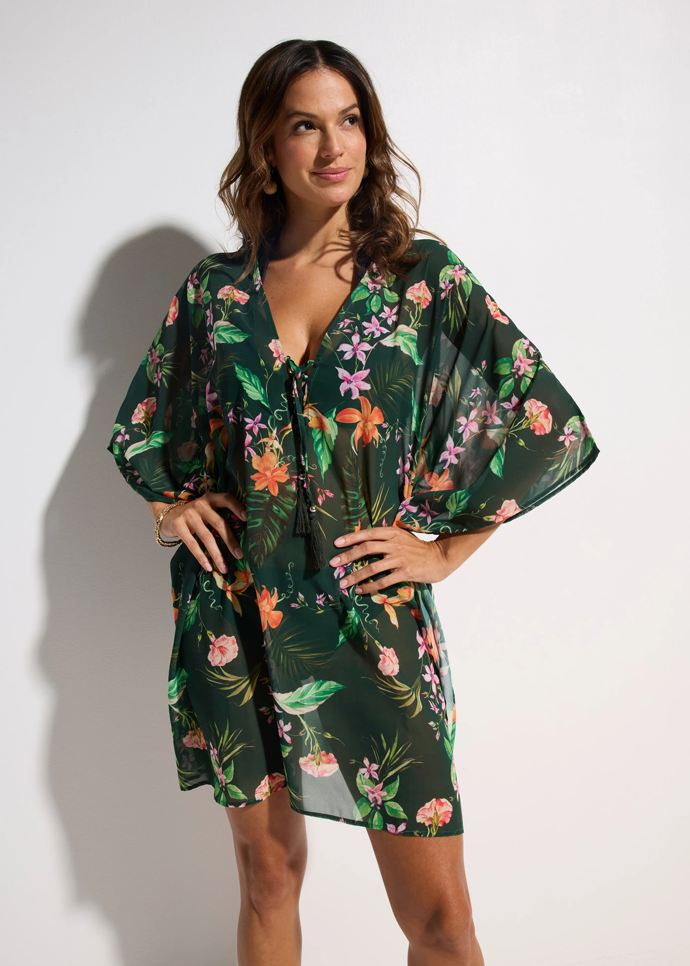 Strandtuniek van lichte chiffon • groen gebloemd • bonprix online shop
