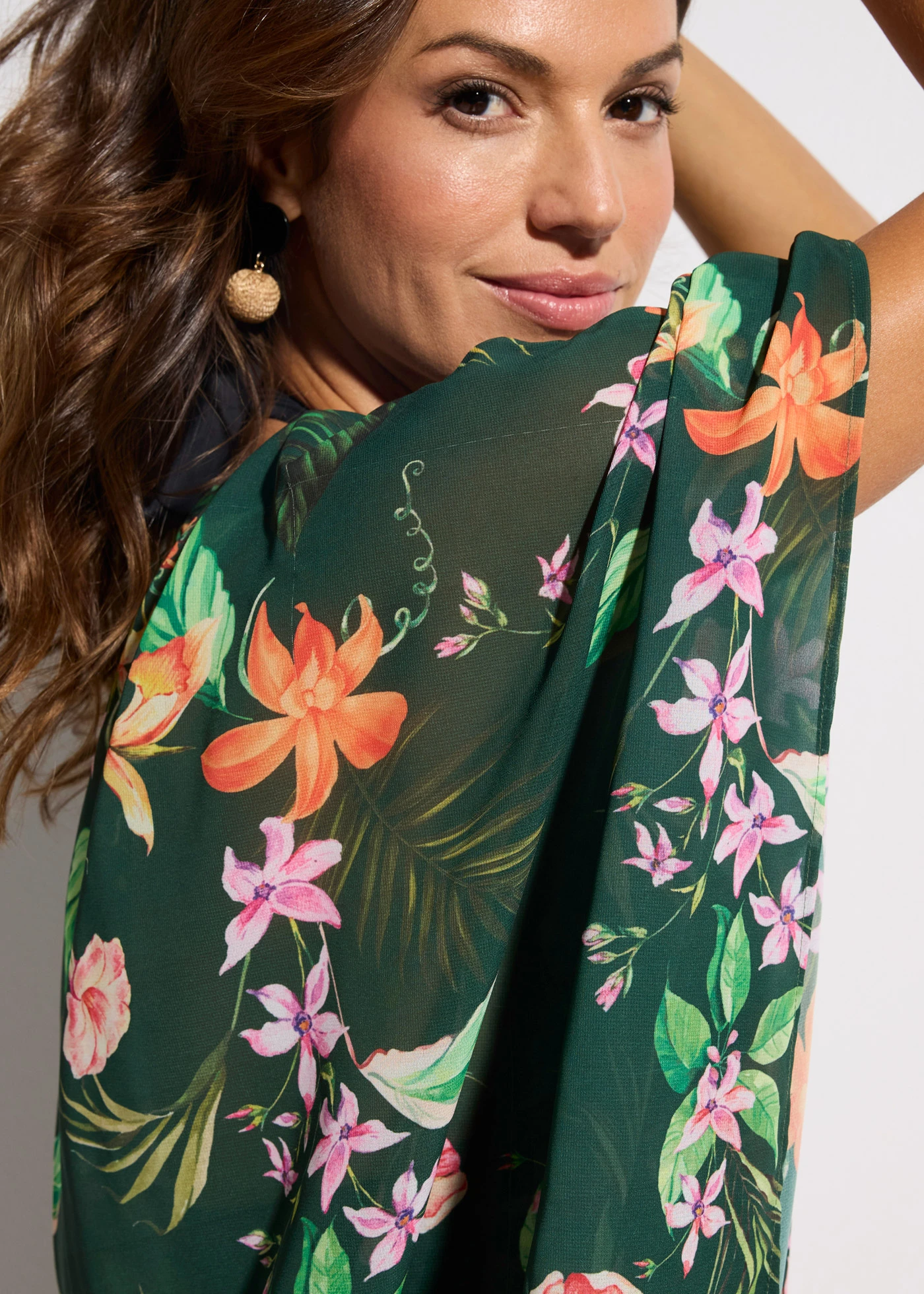 Tunică de plajă din șifon subțire • verde floral • magazin bonprix