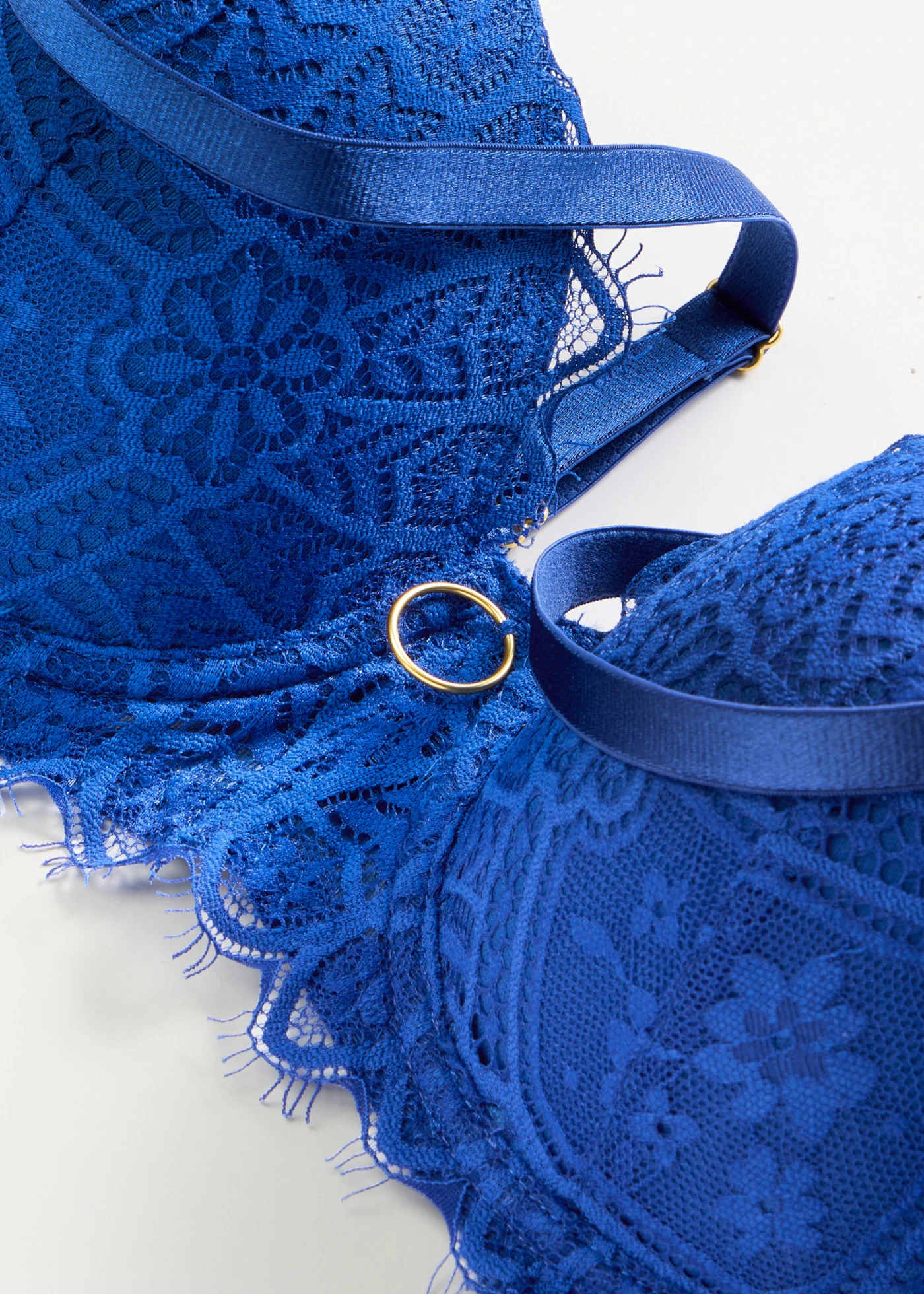 Balconette bh met oriëntaalse kant • kobaltblauw • bonprix online shop