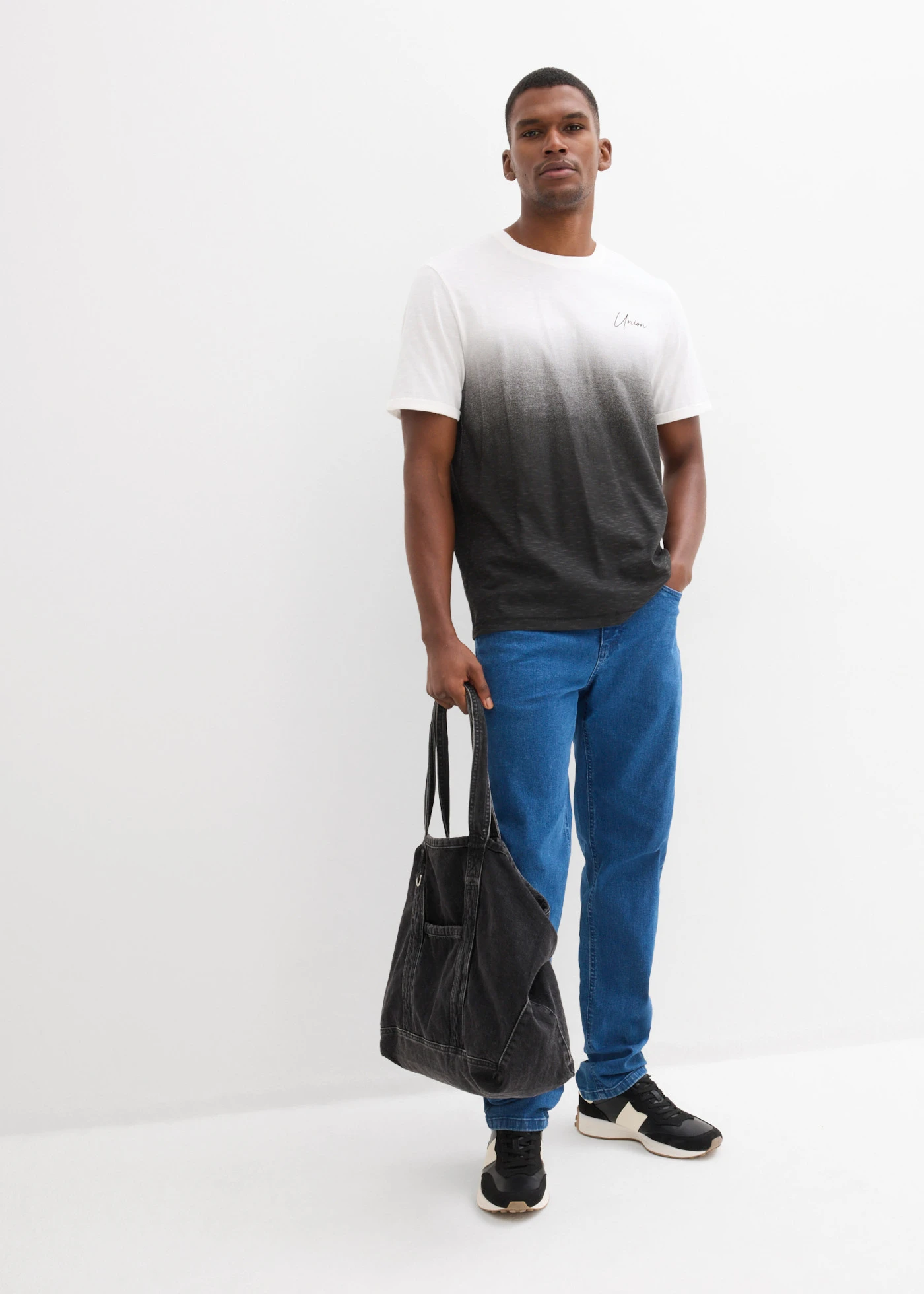 Tricou (set/ 2 buc.) din bumbac 100% • bleumarin+negru • magazin bonprix
