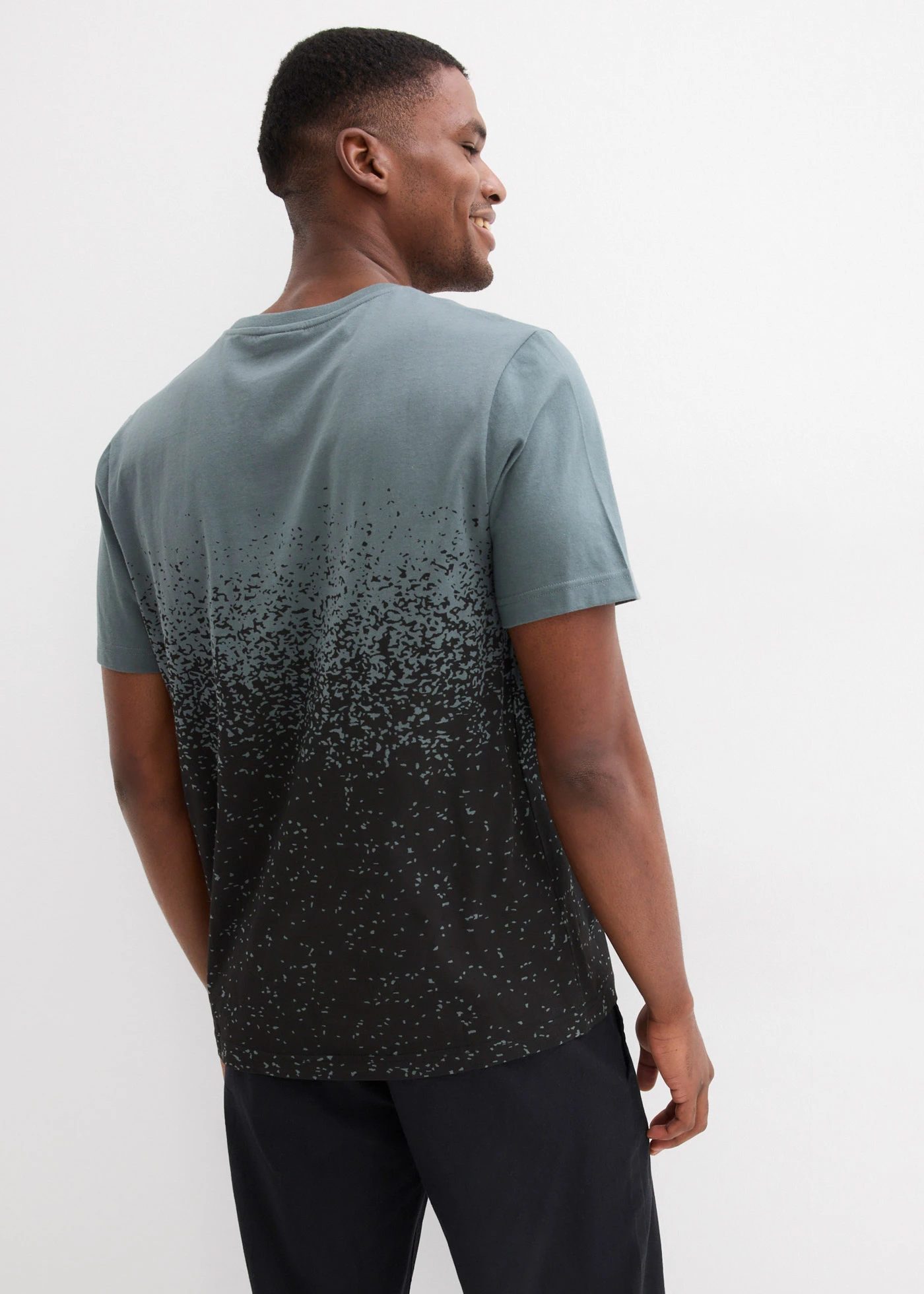 T-shirt 100% coton • vert eucalyptus-noir • Boutique bonprix
