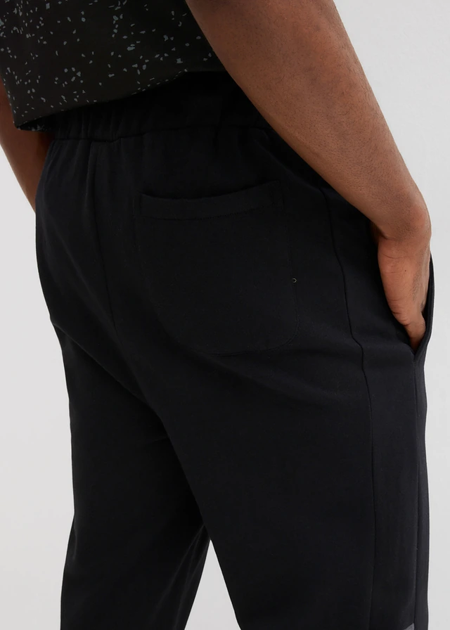 Pantalon de jogging avec polyester recyclé • noir/gris ardoise • product-page.page-title-suffix