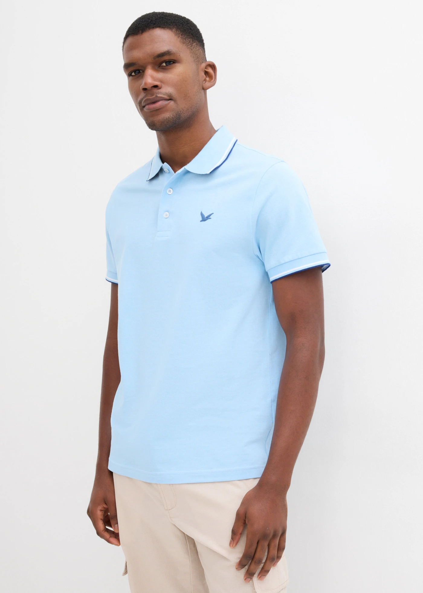 Polo en maille piquée 100% coton • bleu clair • Boutique bonprix
