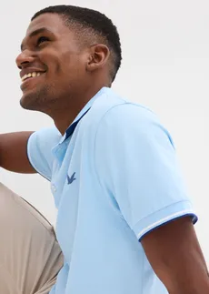 Polo en maille piquée 100% coton • bleu clair • Boutique bonprix