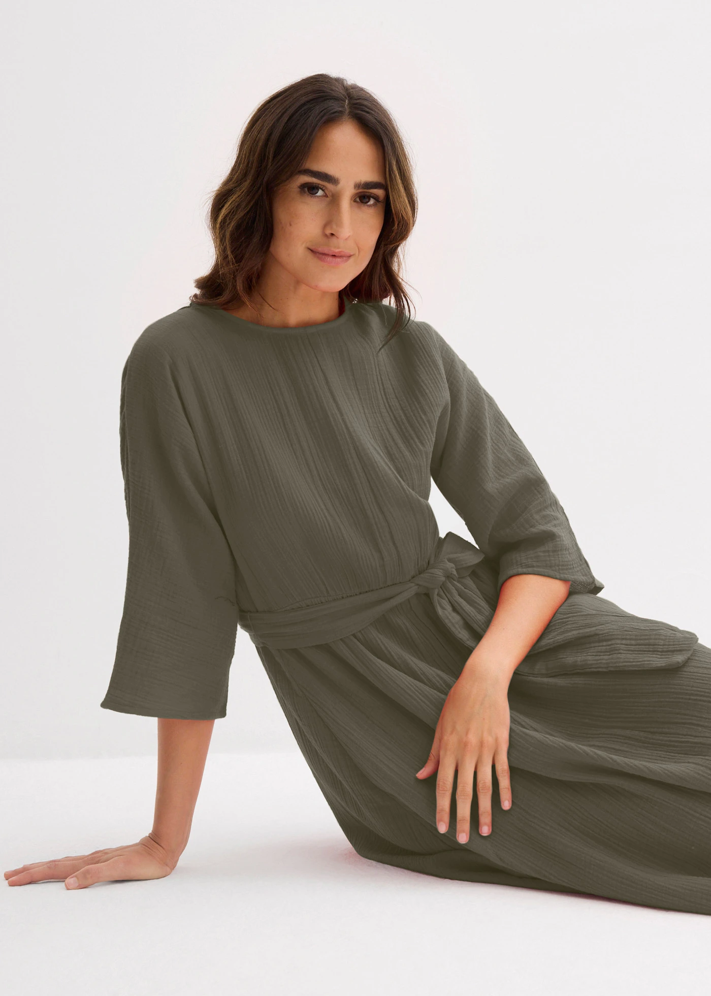 Midi jurk van zacht katoen • donkerolijfgroen • bonprix online shop