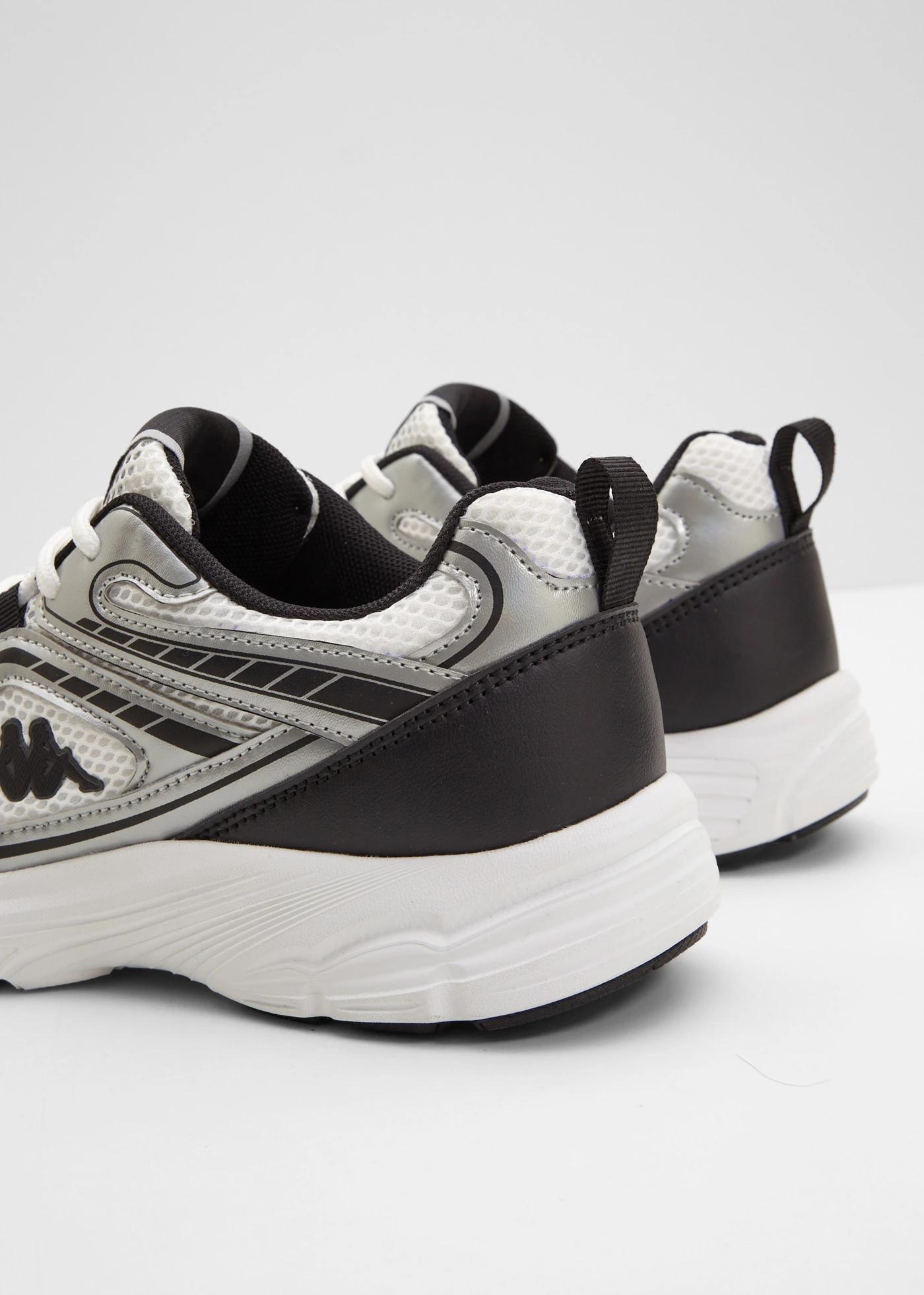 Chunky sneakers van Kappa met lichte zool • zilver-zwart metallic • bonprix online shop