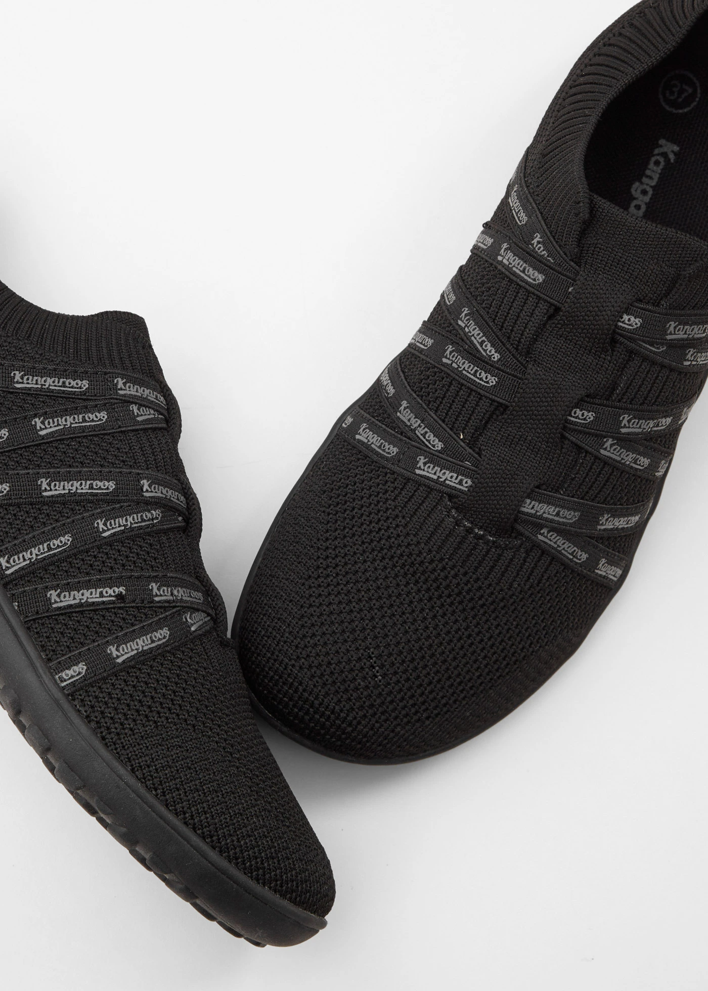 Barefoot obuv značky Kangaroos • černá • bonprix obchod