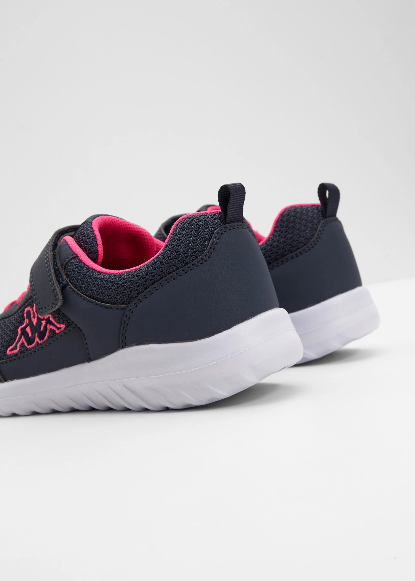 Kappa-sneakers met een lichte zool • donkerblauw/pink • bonprix online shop