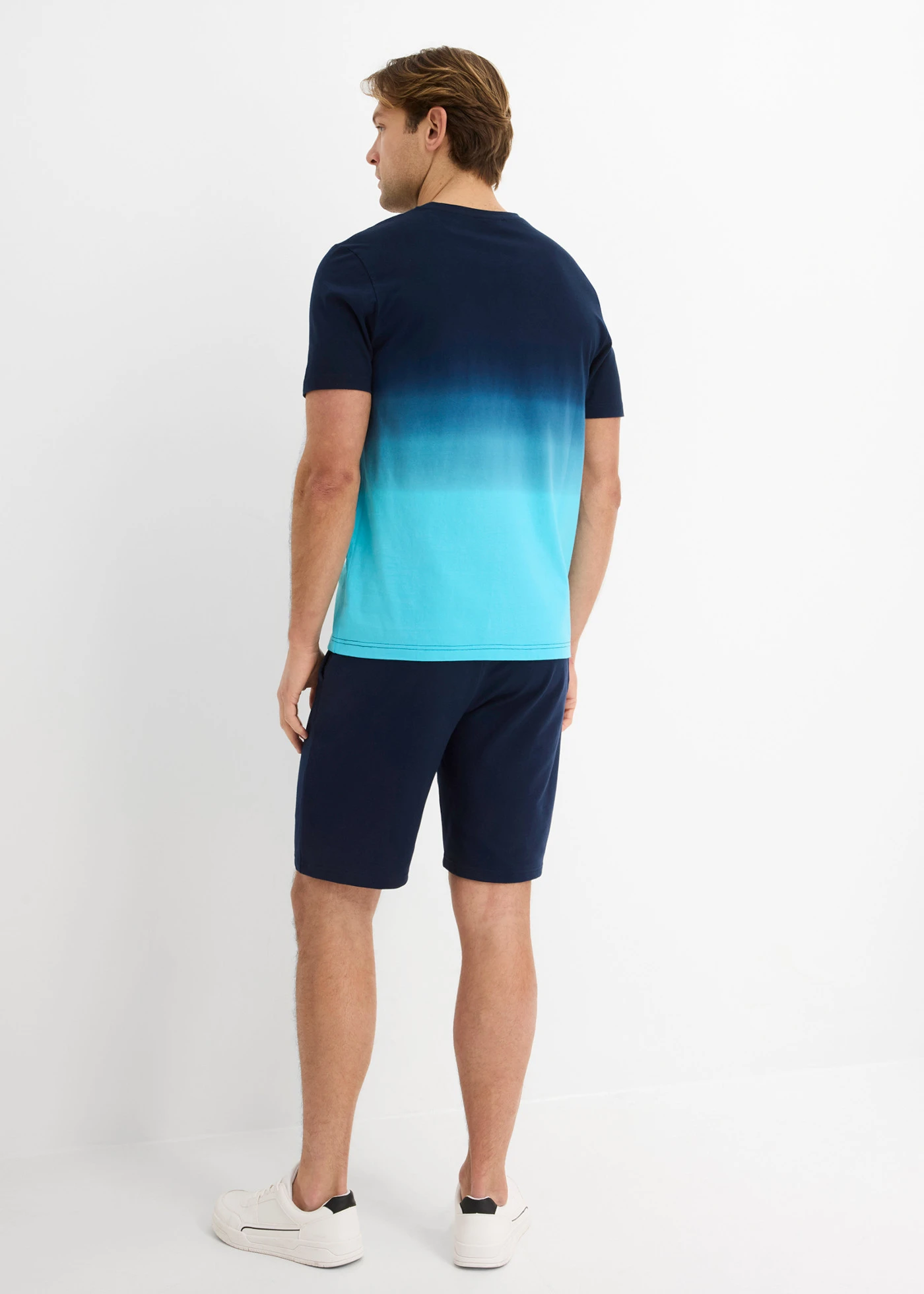 T-shirt et bermuda sweat (ens. 2 pces) • bleu foncé-bleu lagon • Boutique bonprix